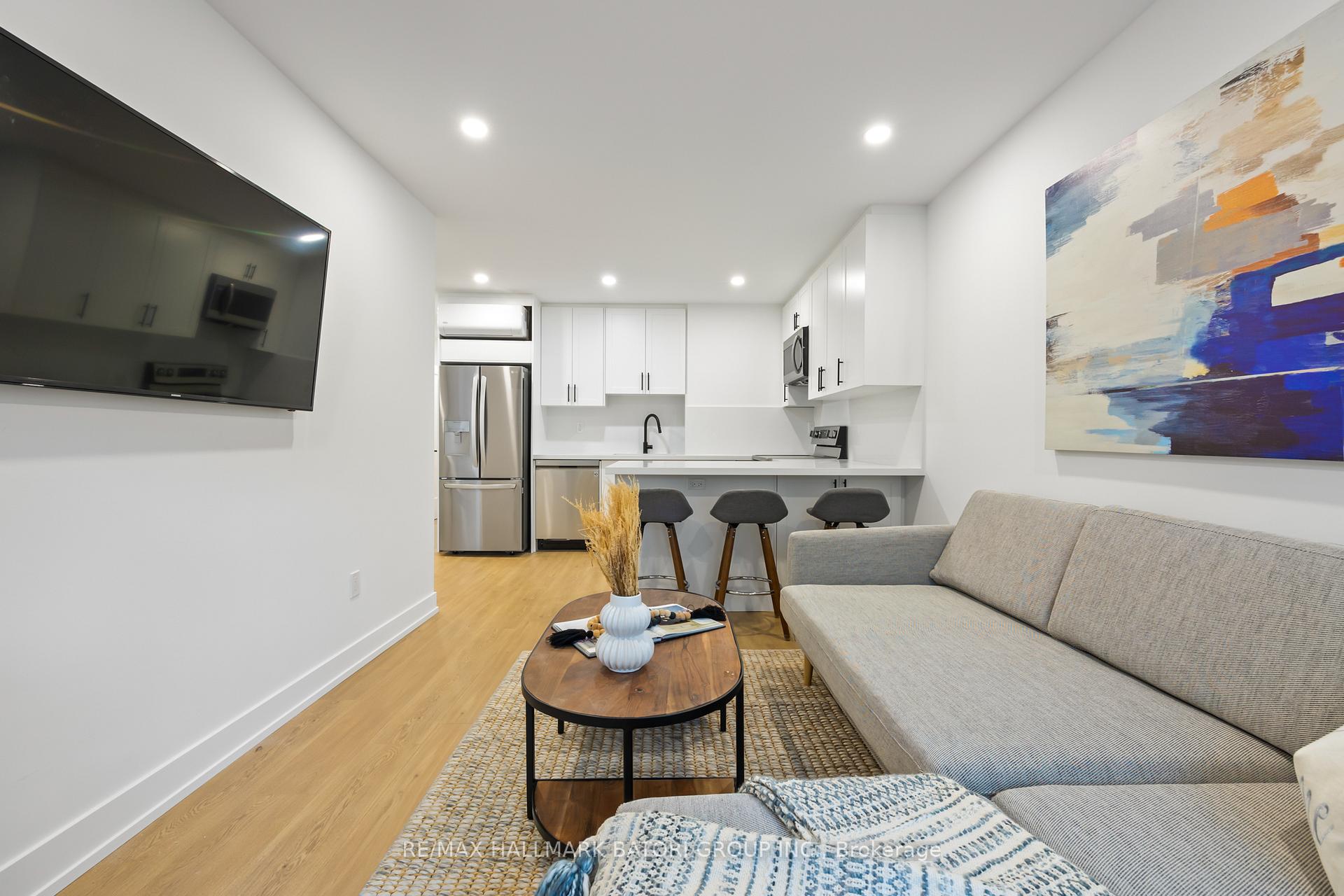 Photo 9 of Unit A, 357 Eglinton Avenue, Toronto, Yonge-Eglinton — HOMEH