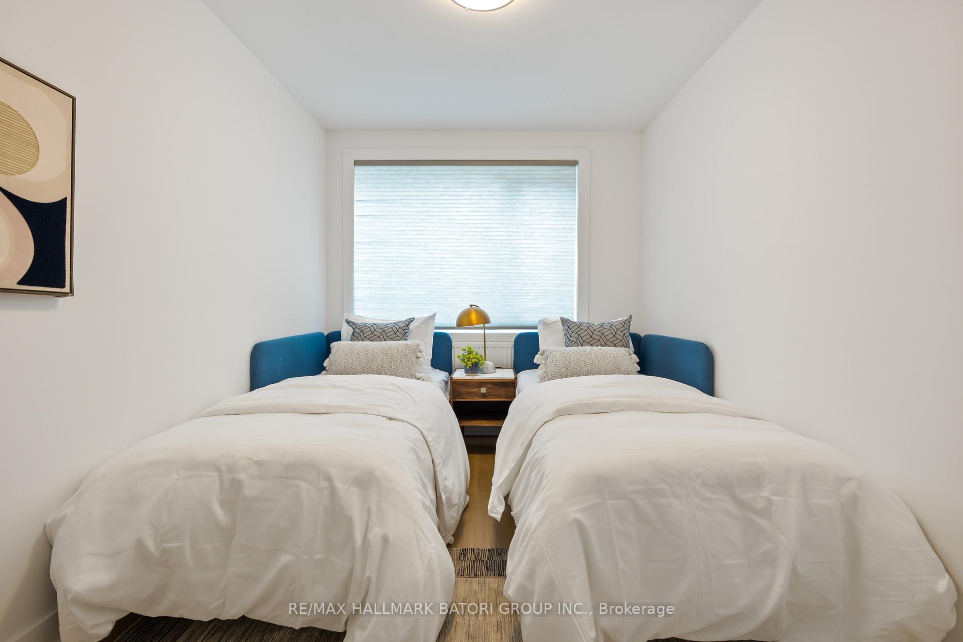 Photo 10 of Unit A, 357 Eglinton Avenue, Toronto, Yonge-Eglinton — HOMEH