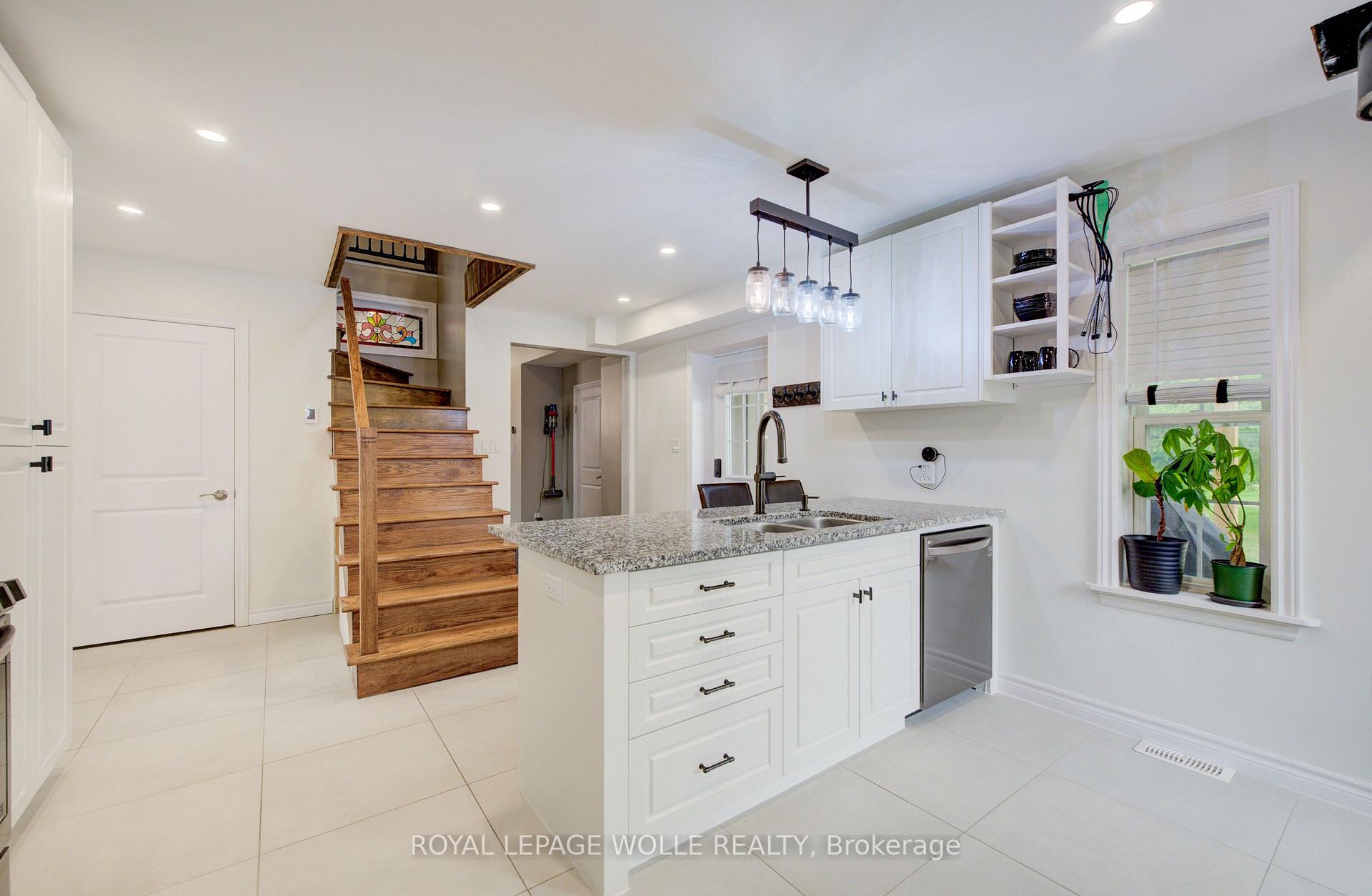 Photo 18 of 5106 Ament Line, Wellesley — HOMEH