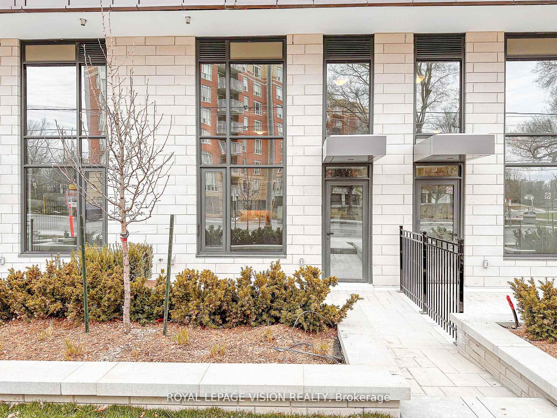 Front of Unit 105, 250 Lawrence Avenue W