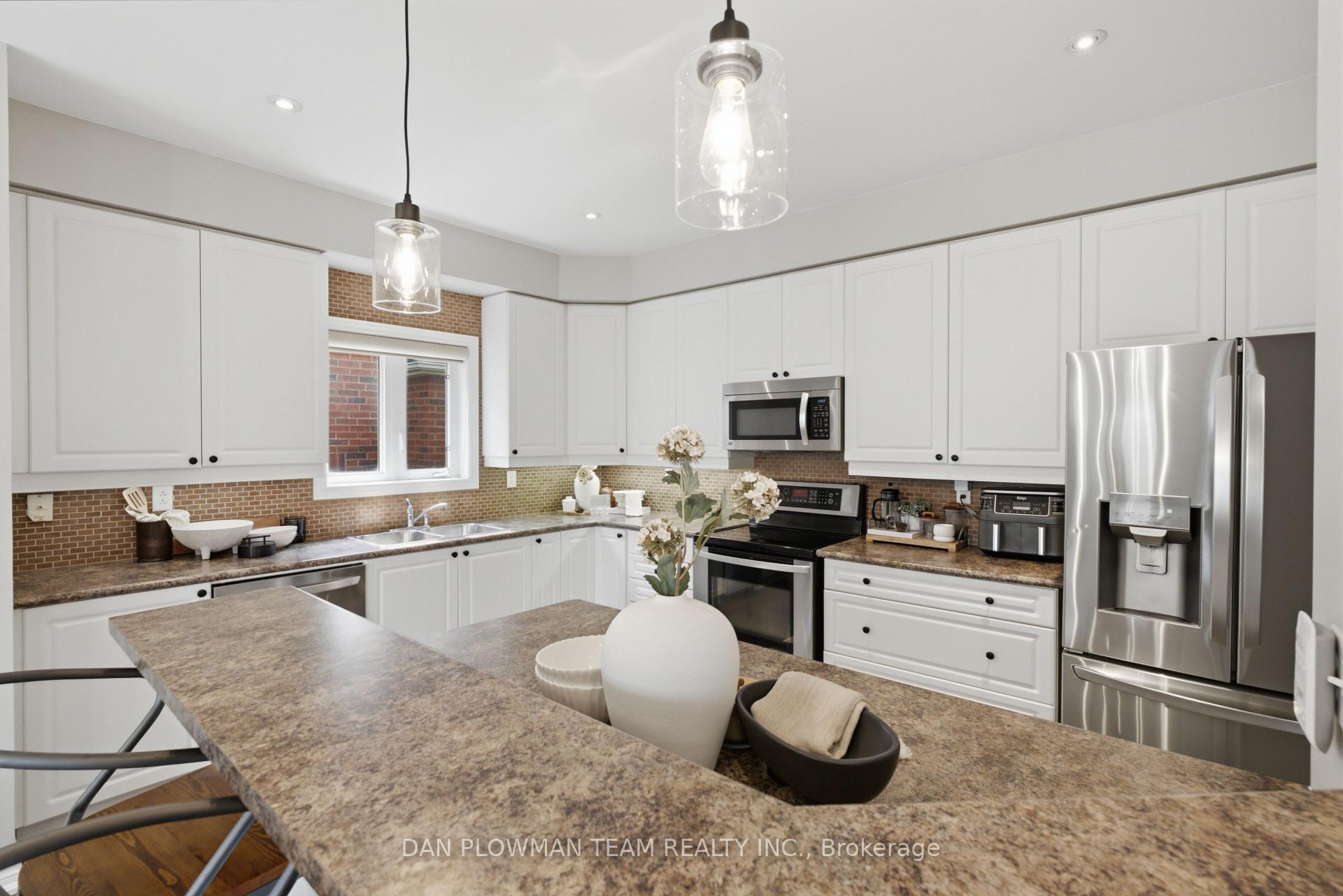 Photo 15 of 1174 Salmers Drive, Oshawa, Taunton — HOMEH