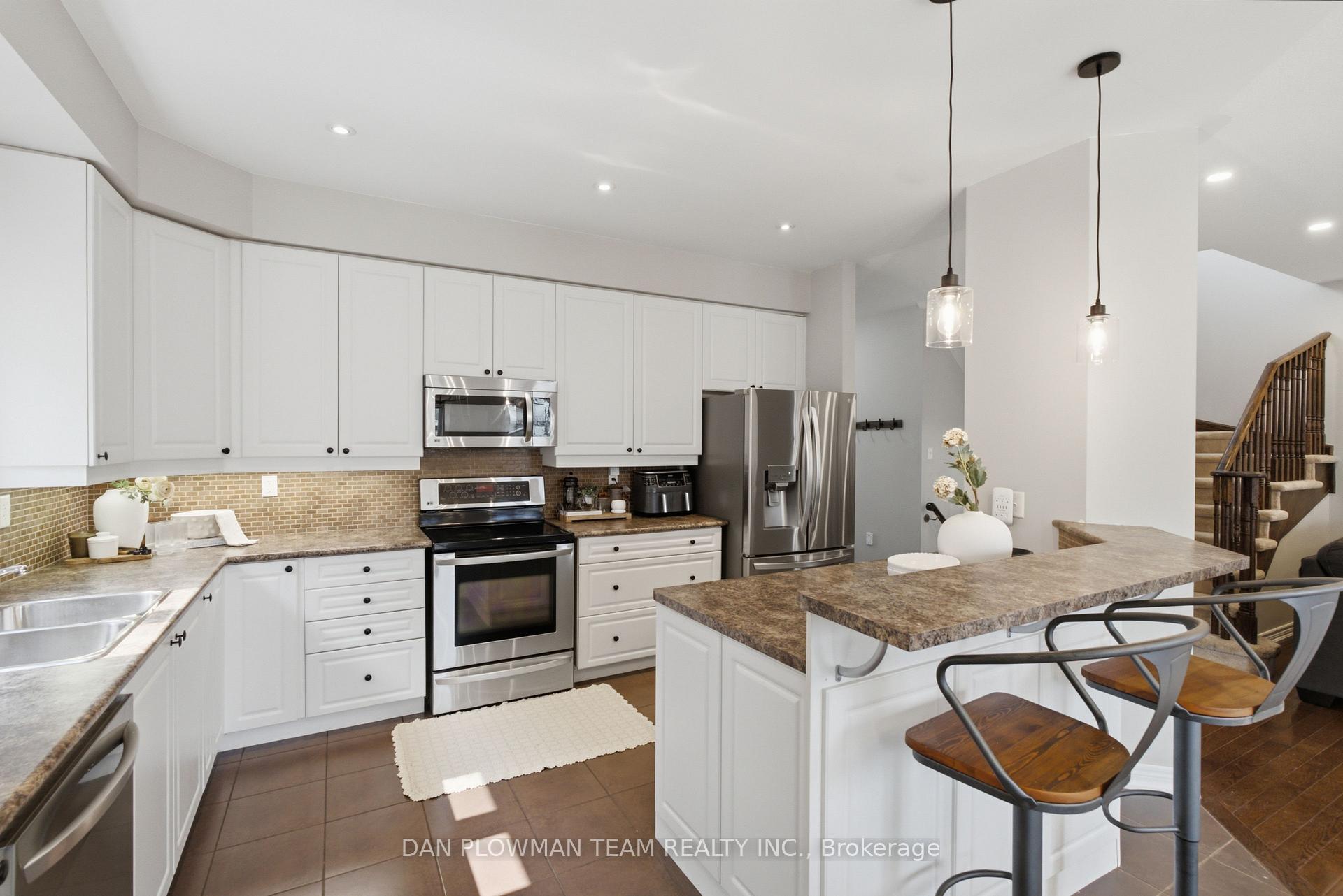Photo 17 of 1174 Salmers Drive, Oshawa, Taunton — HOMEH