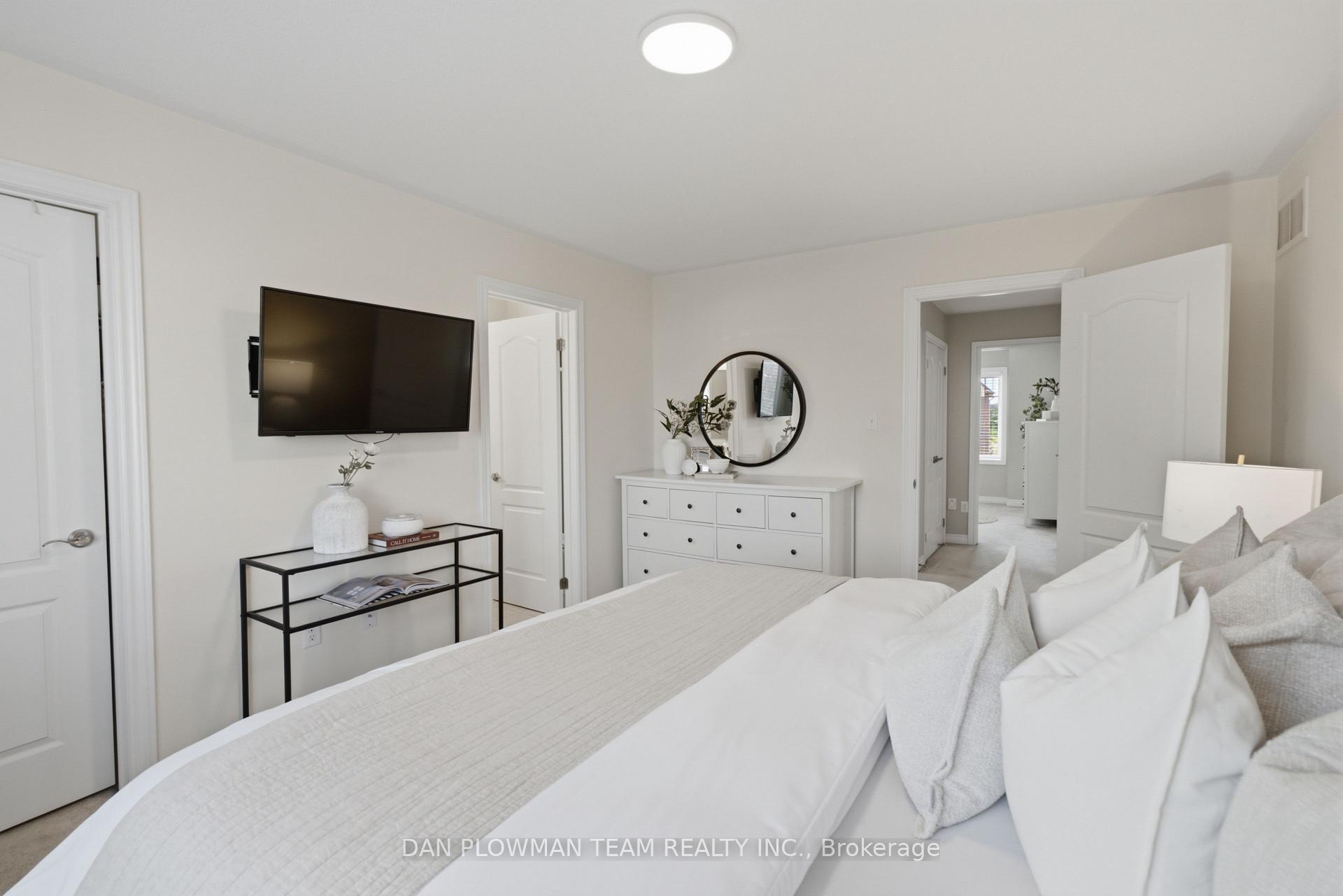 Photo 23 of 1174 Salmers Drive, Oshawa, Taunton — HOMEH