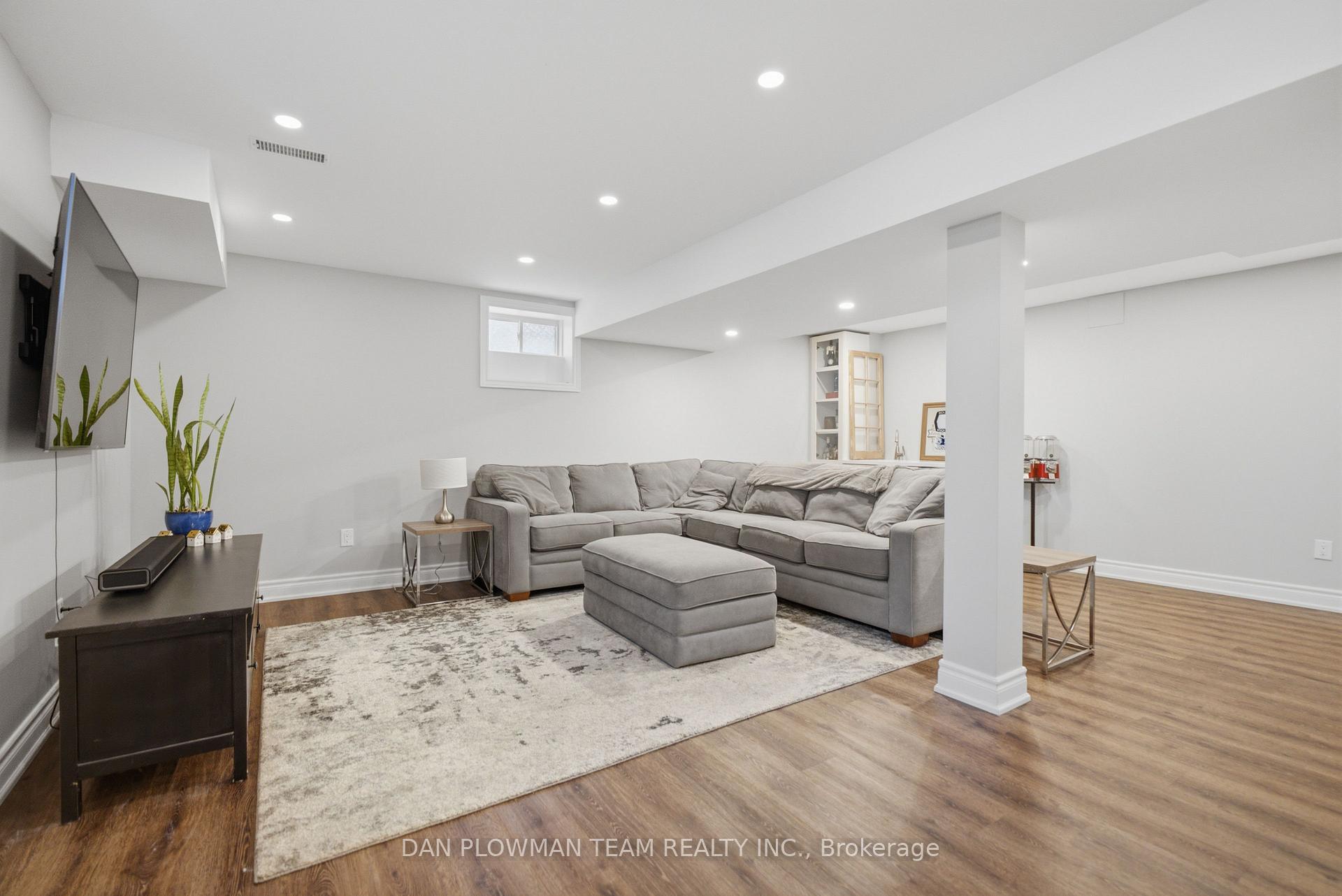 Photo 35 of 1174 Salmers Drive, Oshawa, Taunton — HOMEH