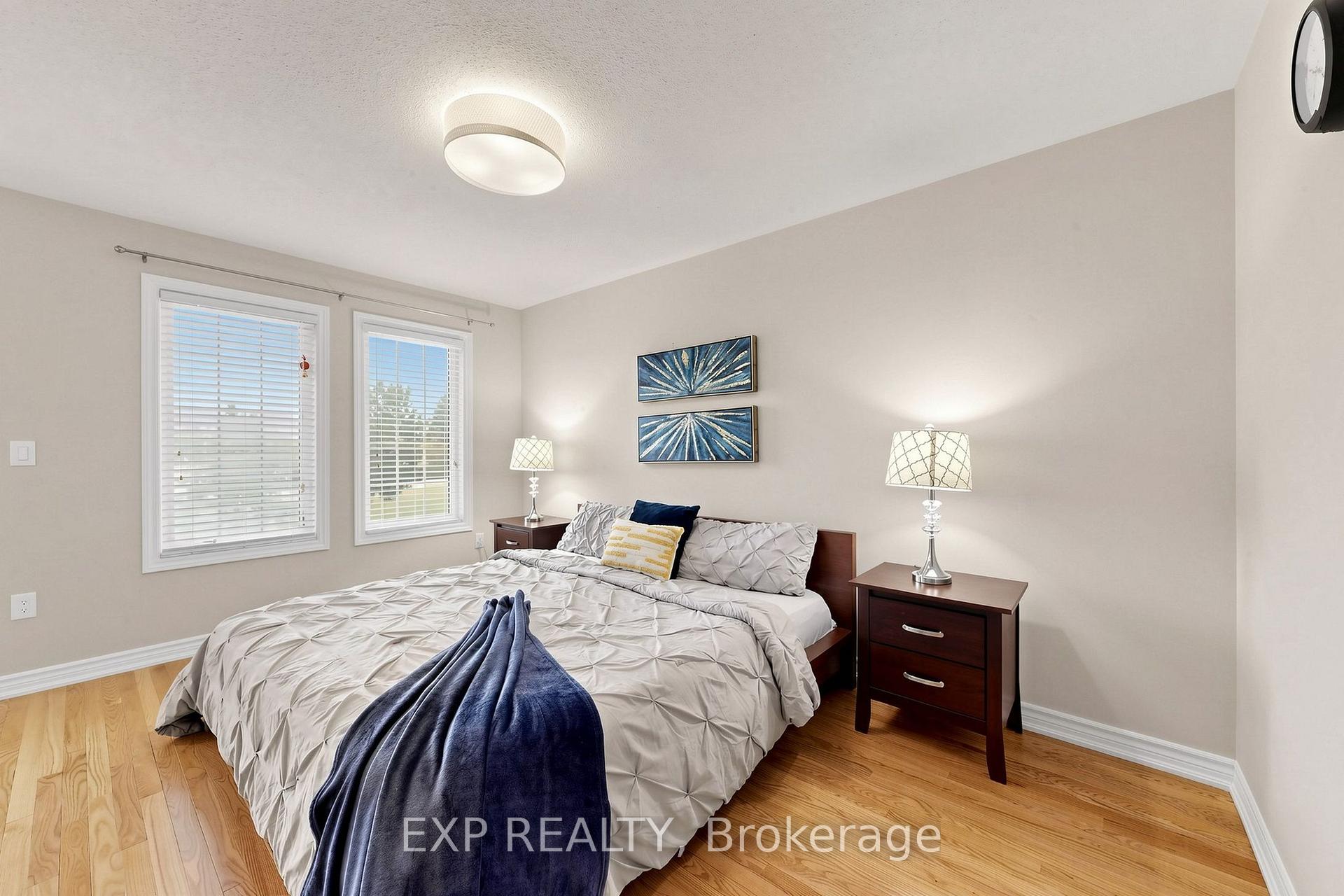 Photo 14 of 27 Hatton Court, Brampton, Credit Valley — HOMEH