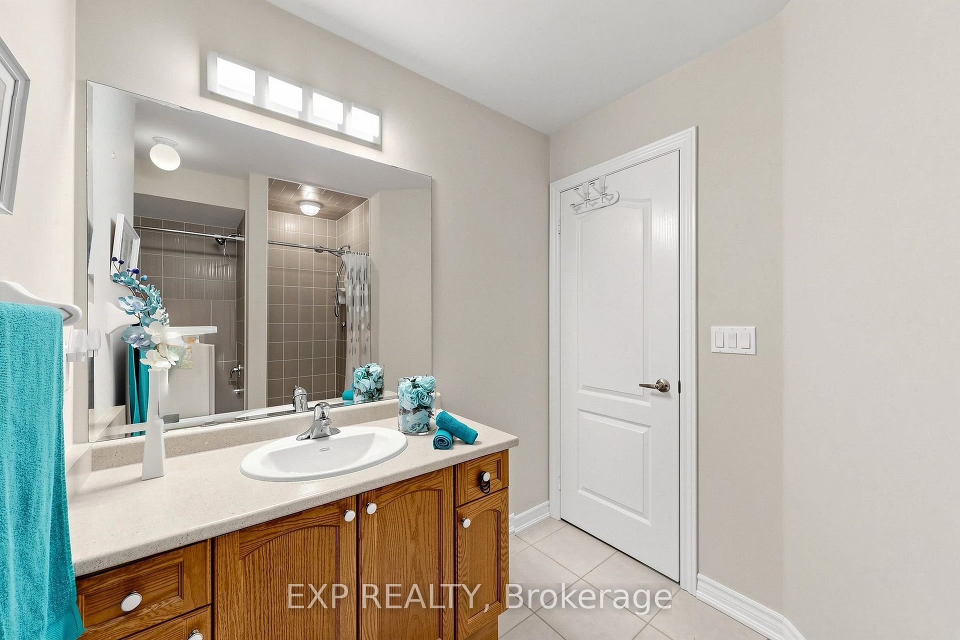 Photo 21 of 27 Hatton Court, Brampton, Credit Valley — HOMEH