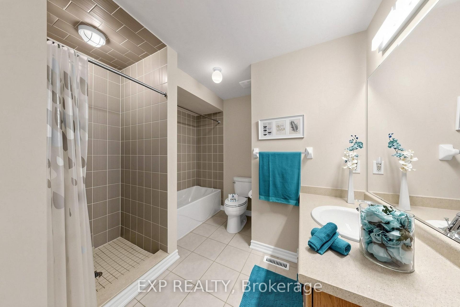 Photo 22 of 27 Hatton Court, Brampton, Credit Valley — HOMEH