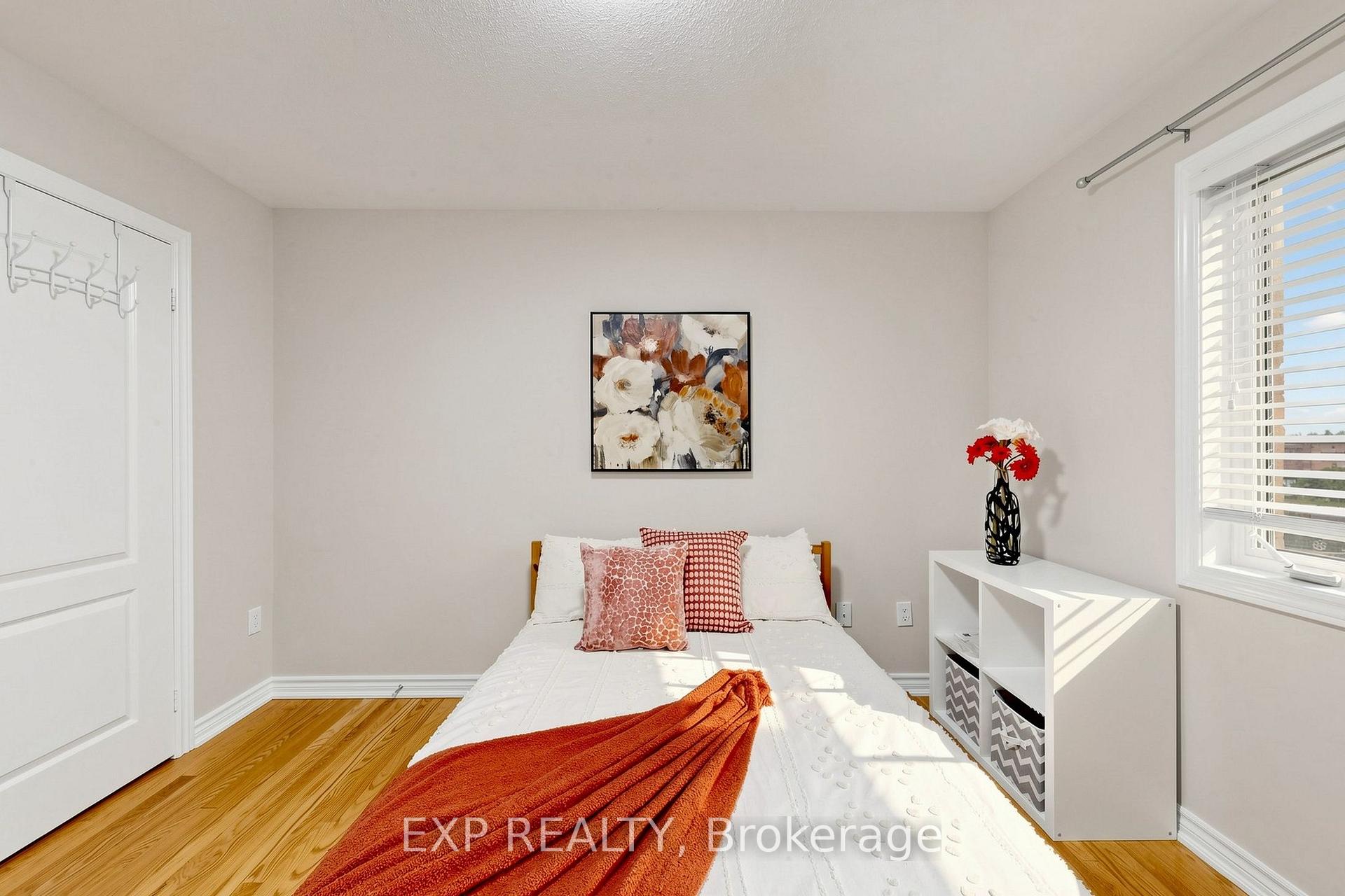 Photo 24 of 27 Hatton Court, Brampton, Credit Valley — HOMEH
