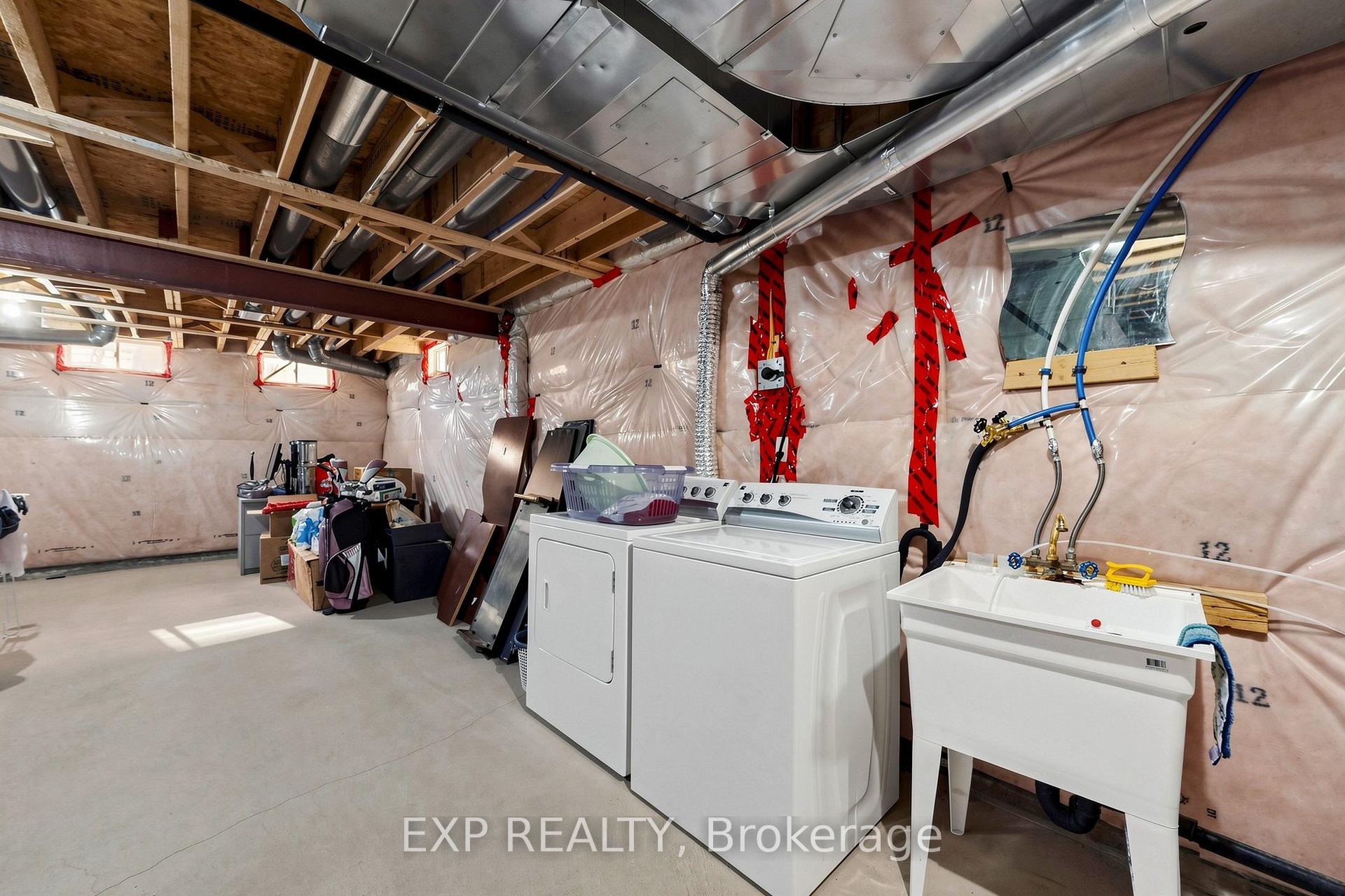 Photo 30 of 27 Hatton Court, Brampton, Credit Valley — HOMEH
