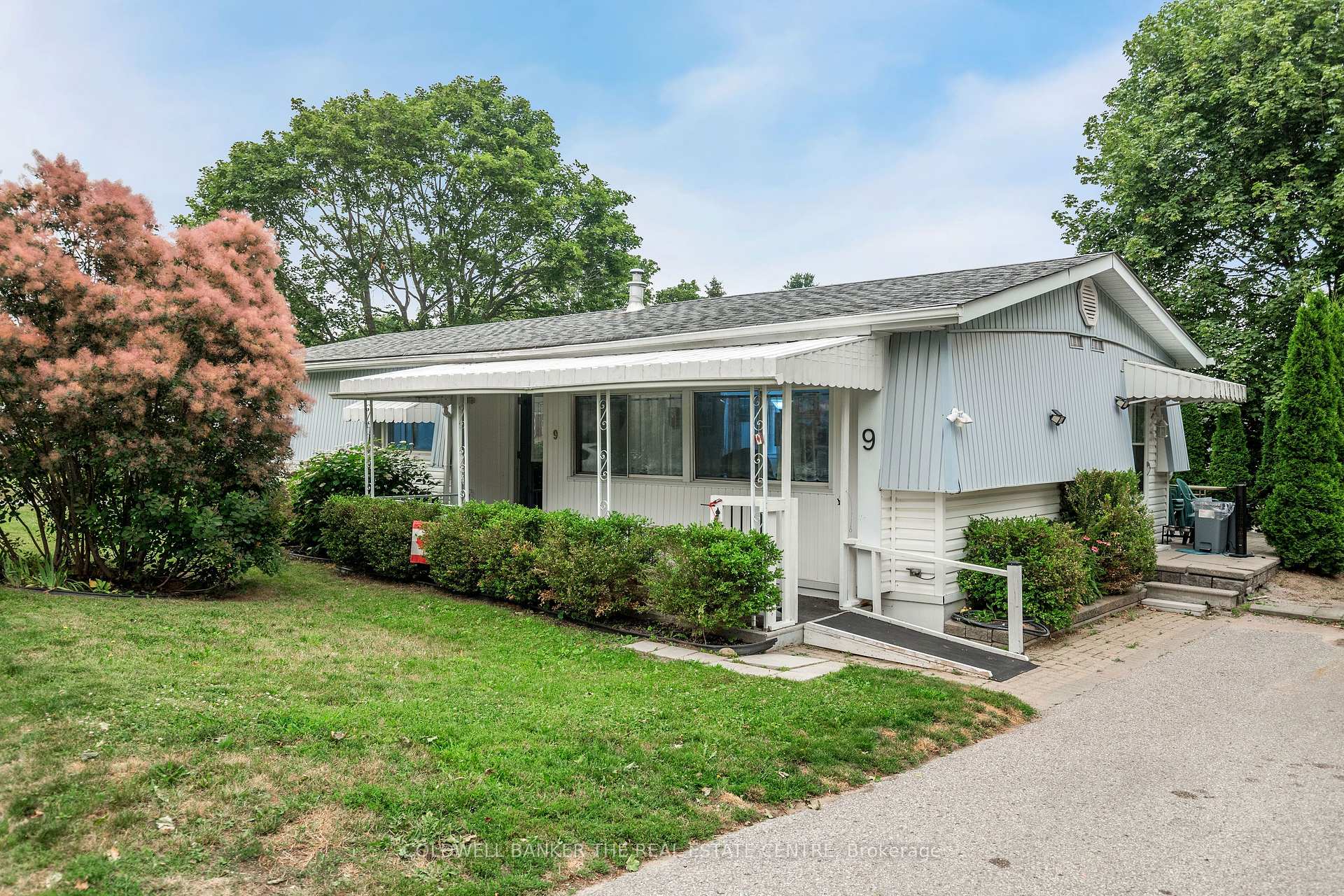 Photo of 9 Hawthorne Drive