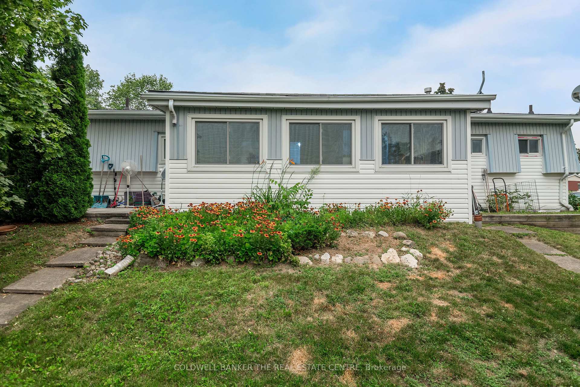 Photo 21 of 9 Hawthorne Drive, Innisfil, Rural Innisfil — HOMEH