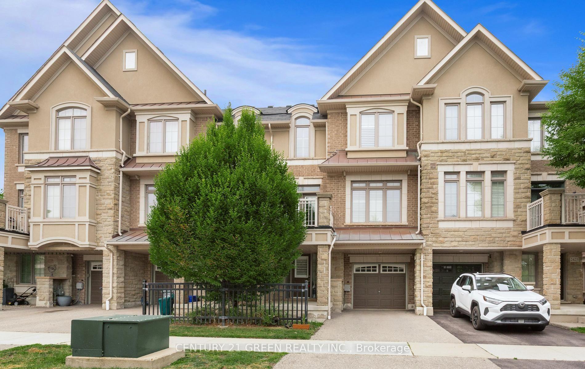 Photo 3 of 2427 Greenwich Drive, Oakville, Westmount — HOMEH
