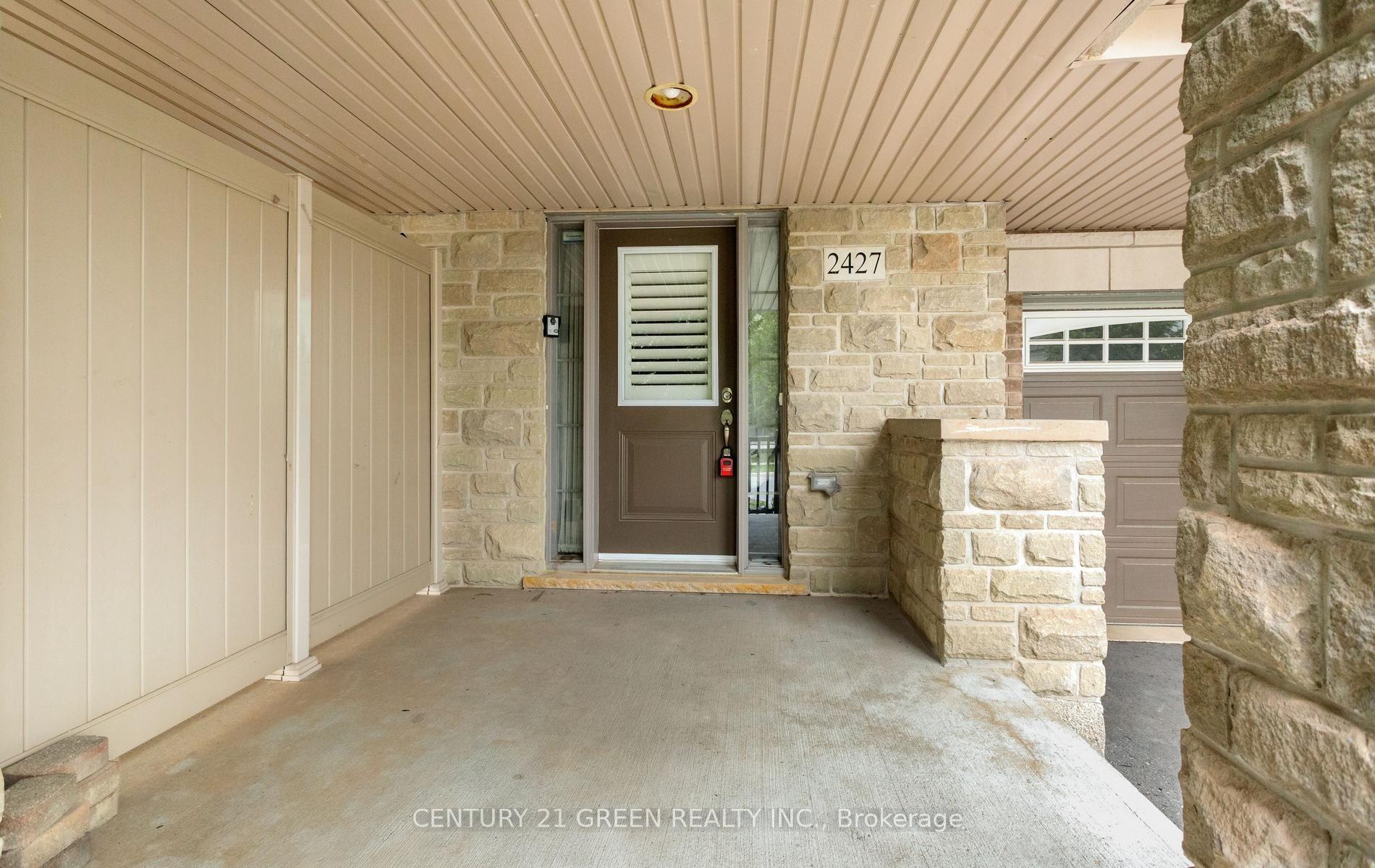 Photo 5 of 2427 Greenwich Drive, Oakville, Westmount — HOMEH