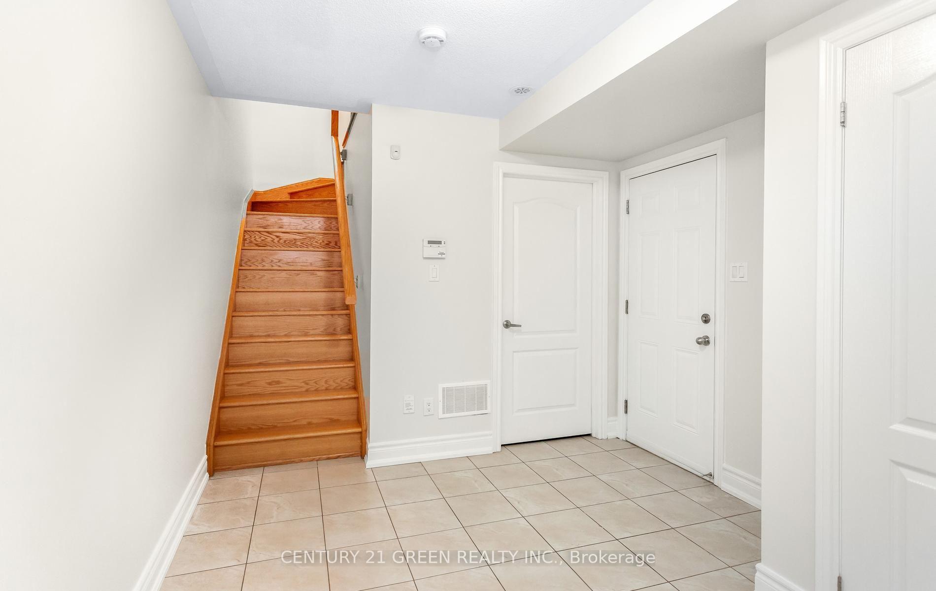Photo 7 of 2427 Greenwich Drive, Oakville, Westmount — HOMEH