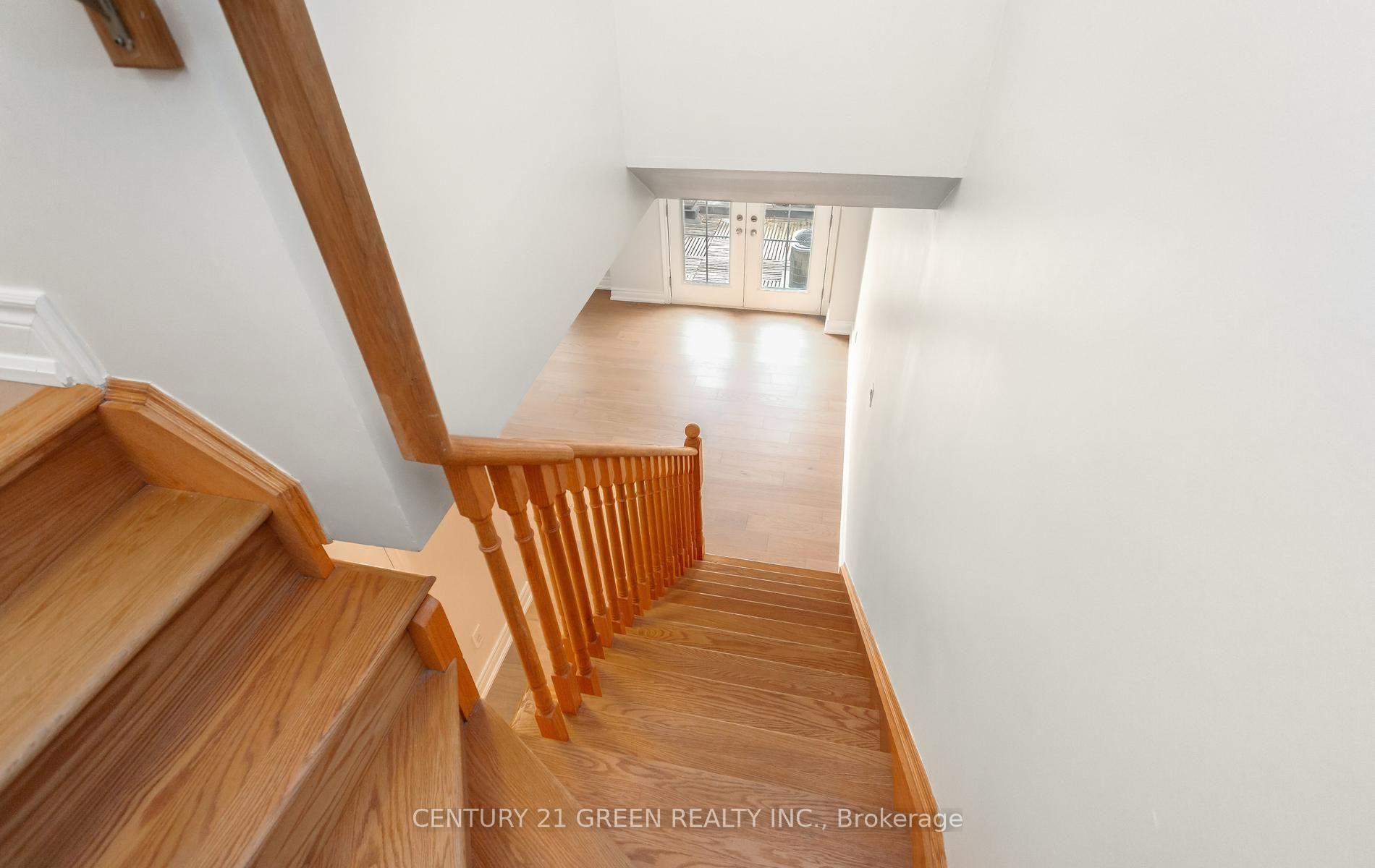 Photo 22 of 2427 Greenwich Drive, Oakville, Westmount — HOMEH