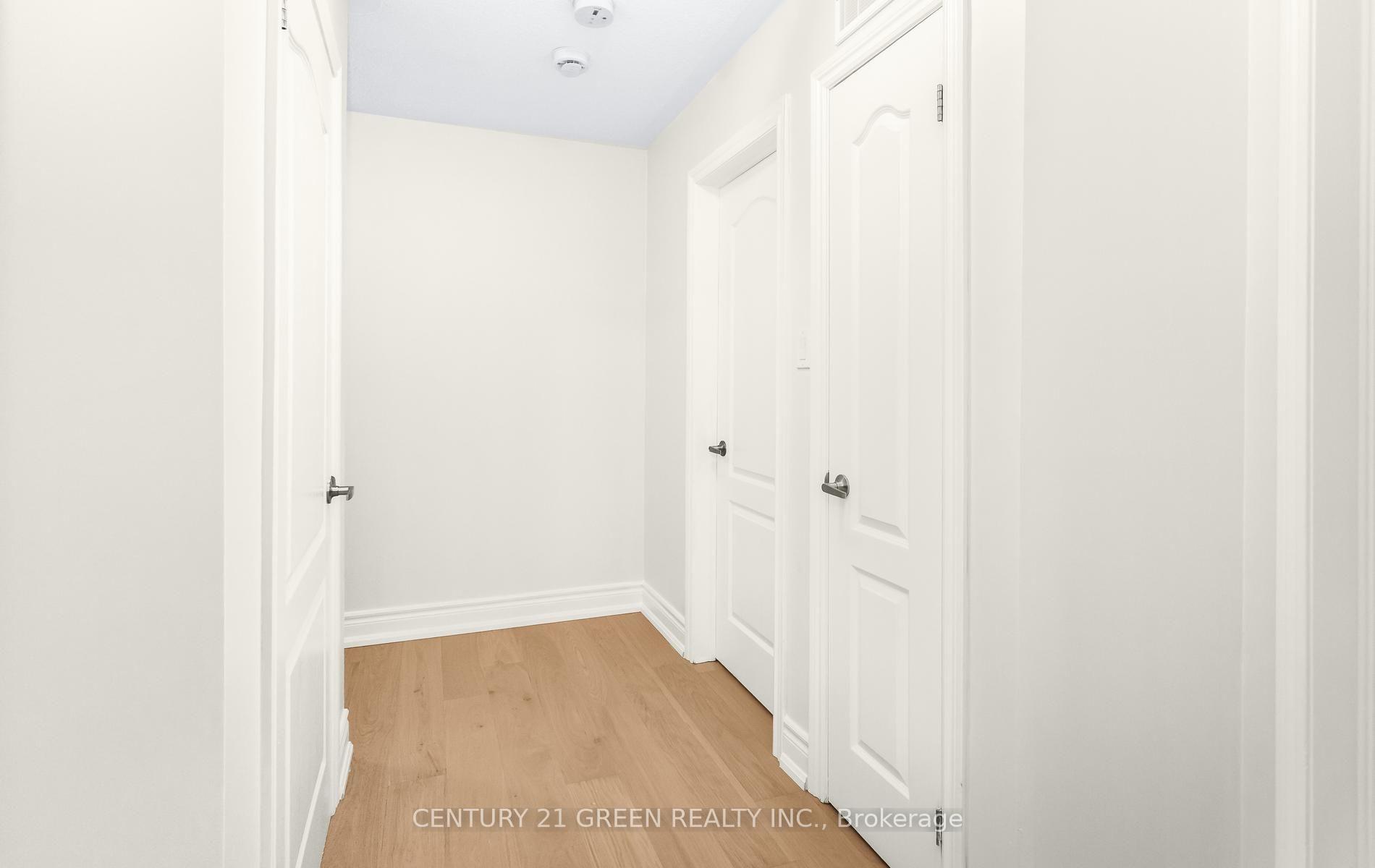 Photo 23 of 2427 Greenwich Drive, Oakville, Westmount — HOMEH