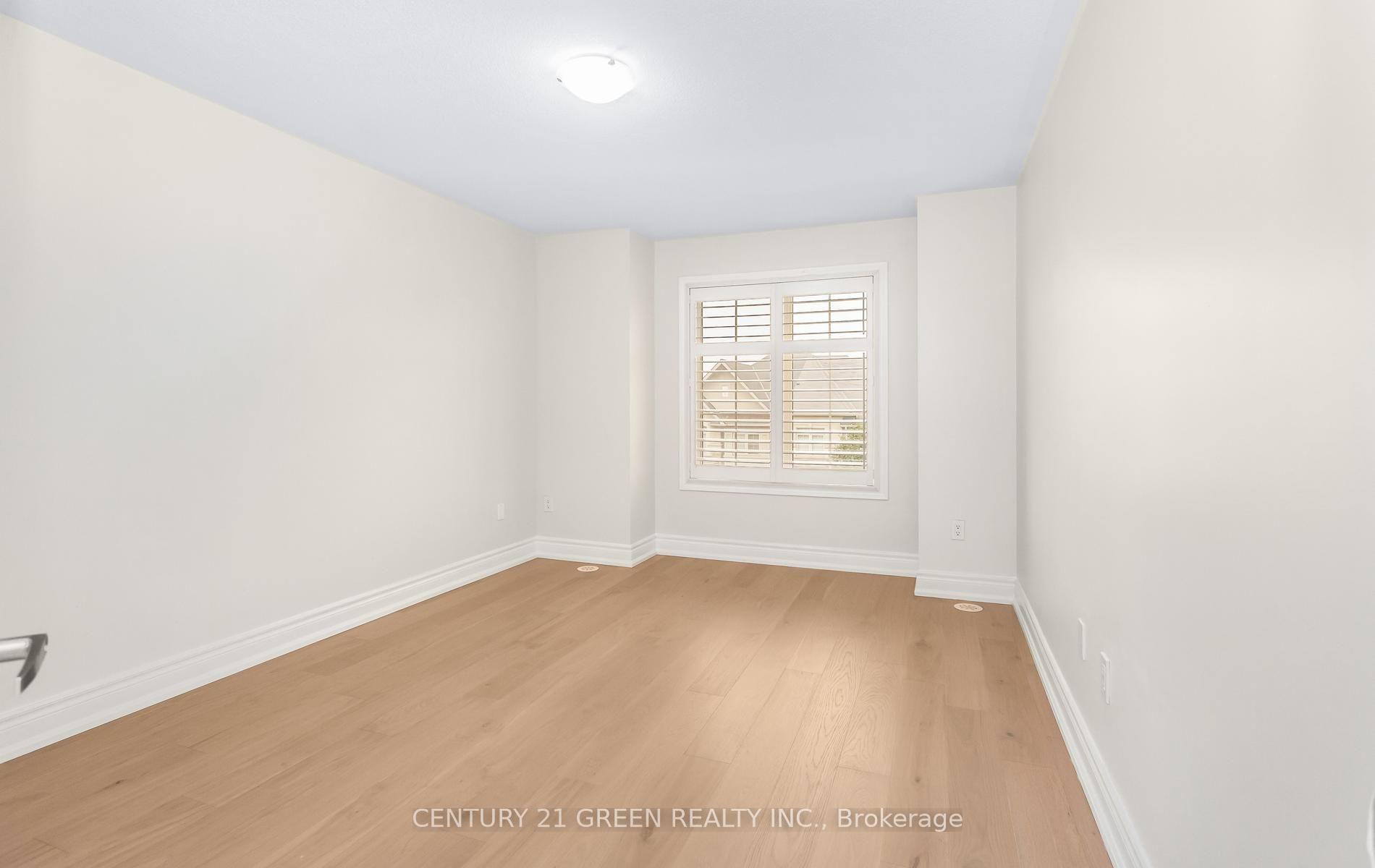 Photo 25 of 2427 Greenwich Drive, Oakville, Westmount — HOMEH