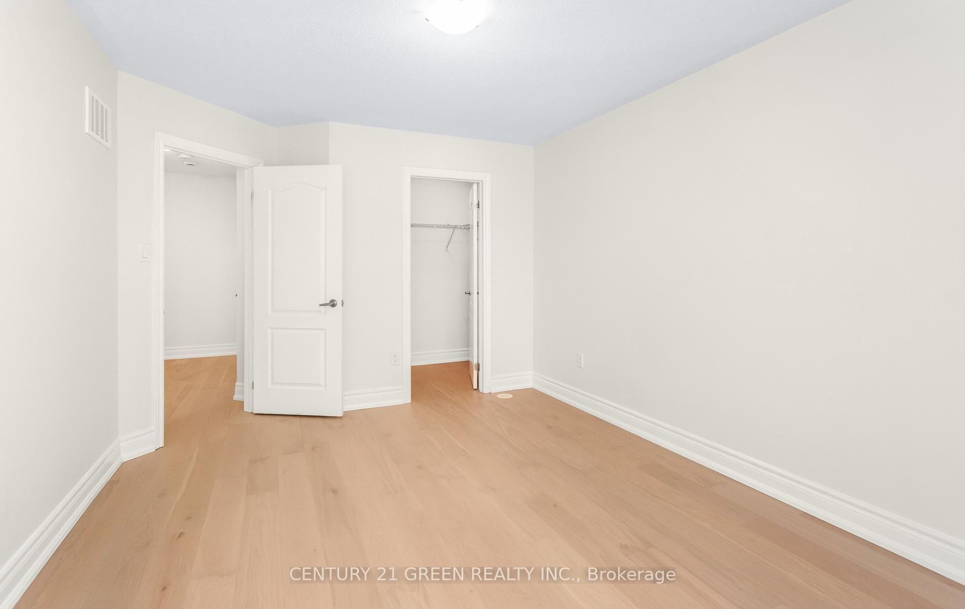 Photo 27 of 2427 Greenwich Drive, Oakville, Westmount — HOMEH