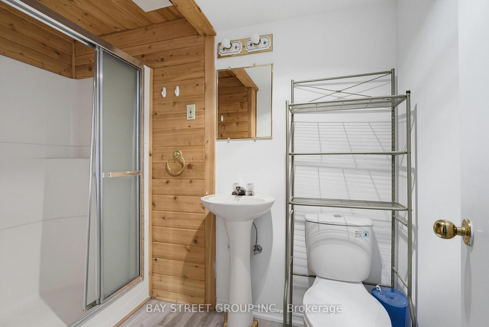 Photo 27 of 172 Chepstow Close, London, North K — HOMEH