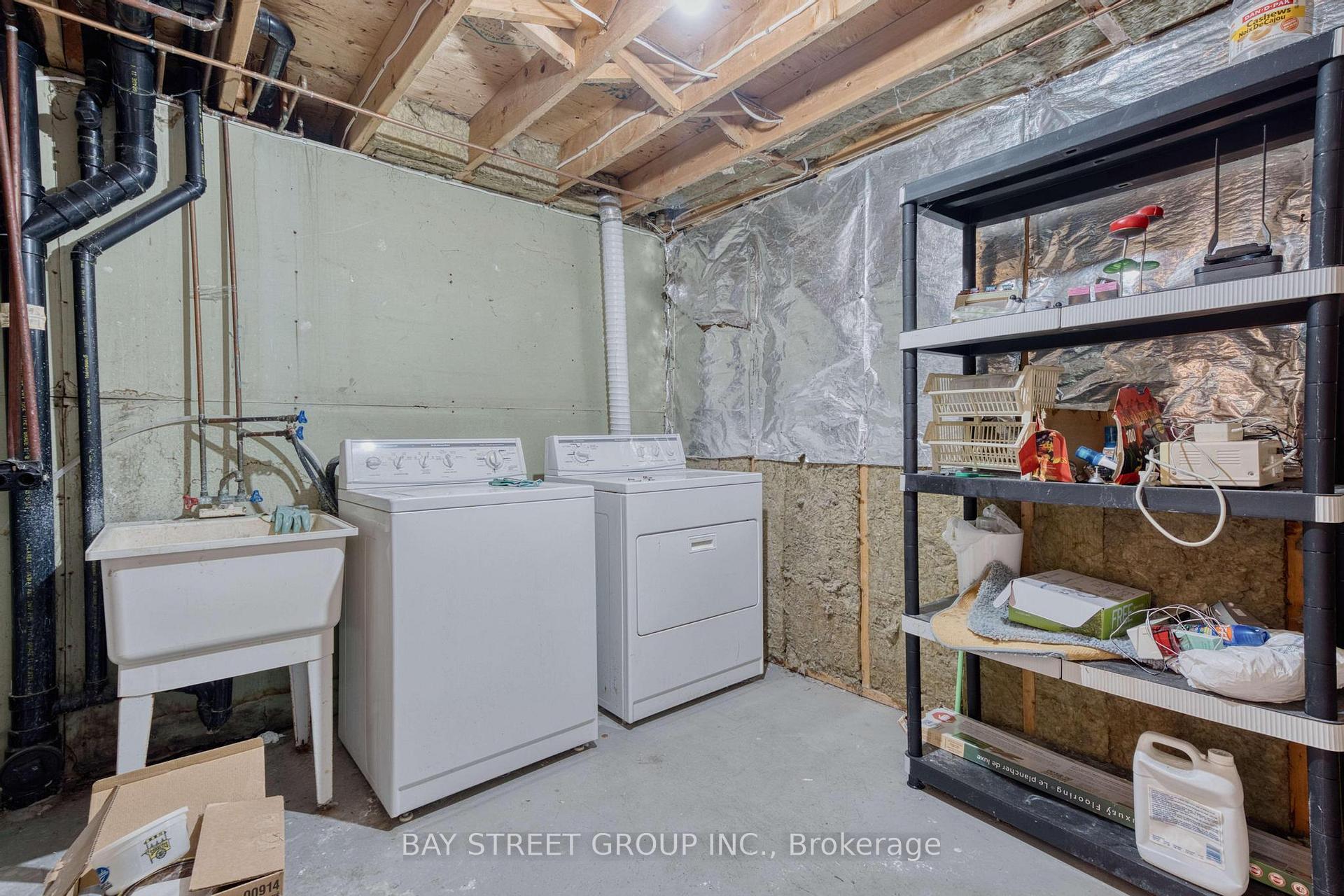 Photo 31 of 172 Chepstow Close, London, North K — HOMEH