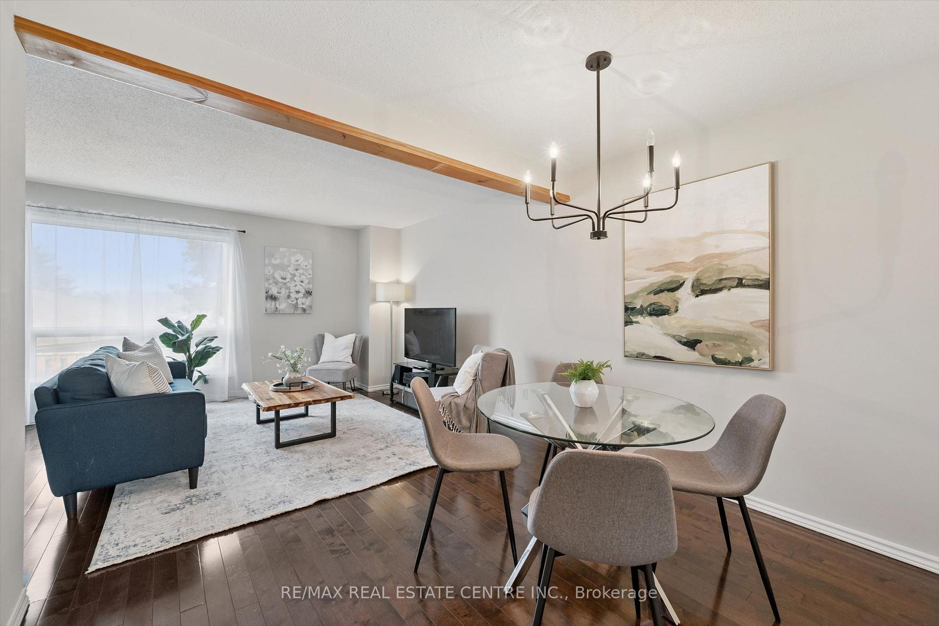 Photo 9 of Unit 15, 265 Williamsburg Road, Kitchener, Laurentian Hills/Country Hills W — HOMEH