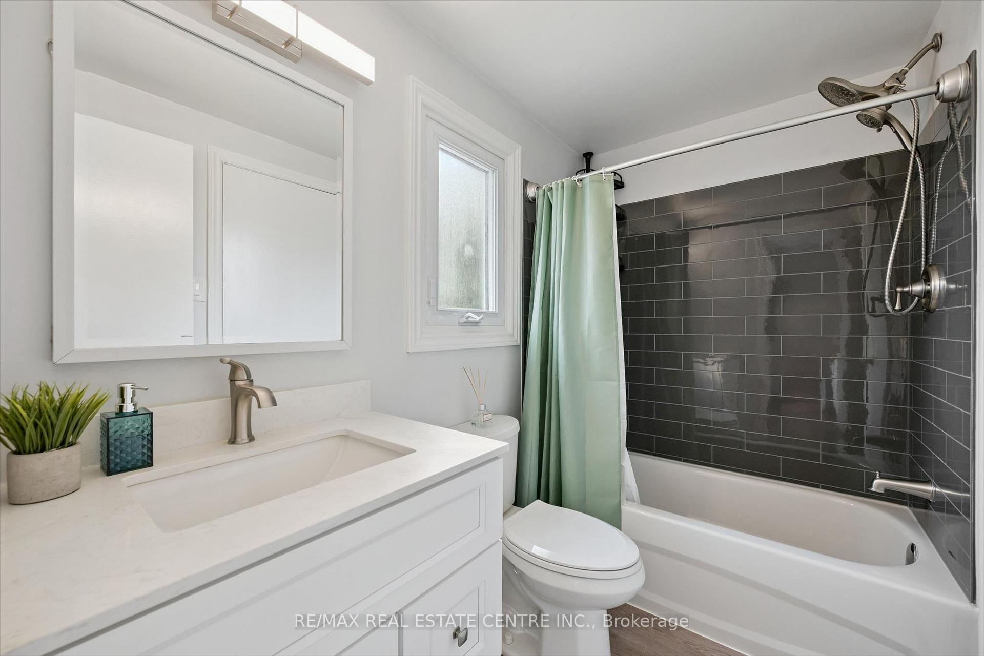Photo 23 of Unit 15, 265 Williamsburg Road, Kitchener, Laurentian Hills/Country Hills W — HOMEH