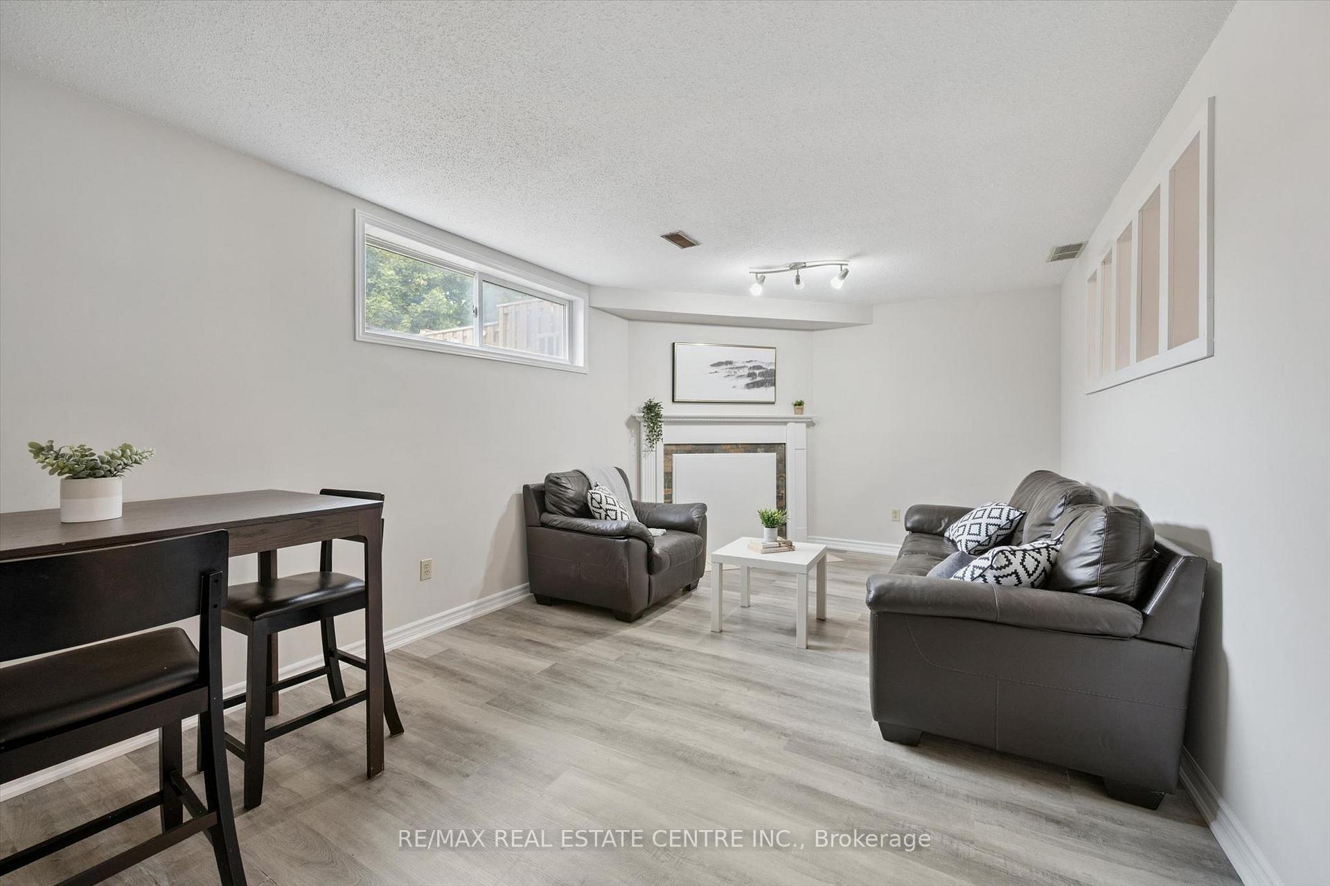 Photo 24 of Unit 15, 265 Williamsburg Road, Kitchener, Laurentian Hills/Country Hills W — HOMEH