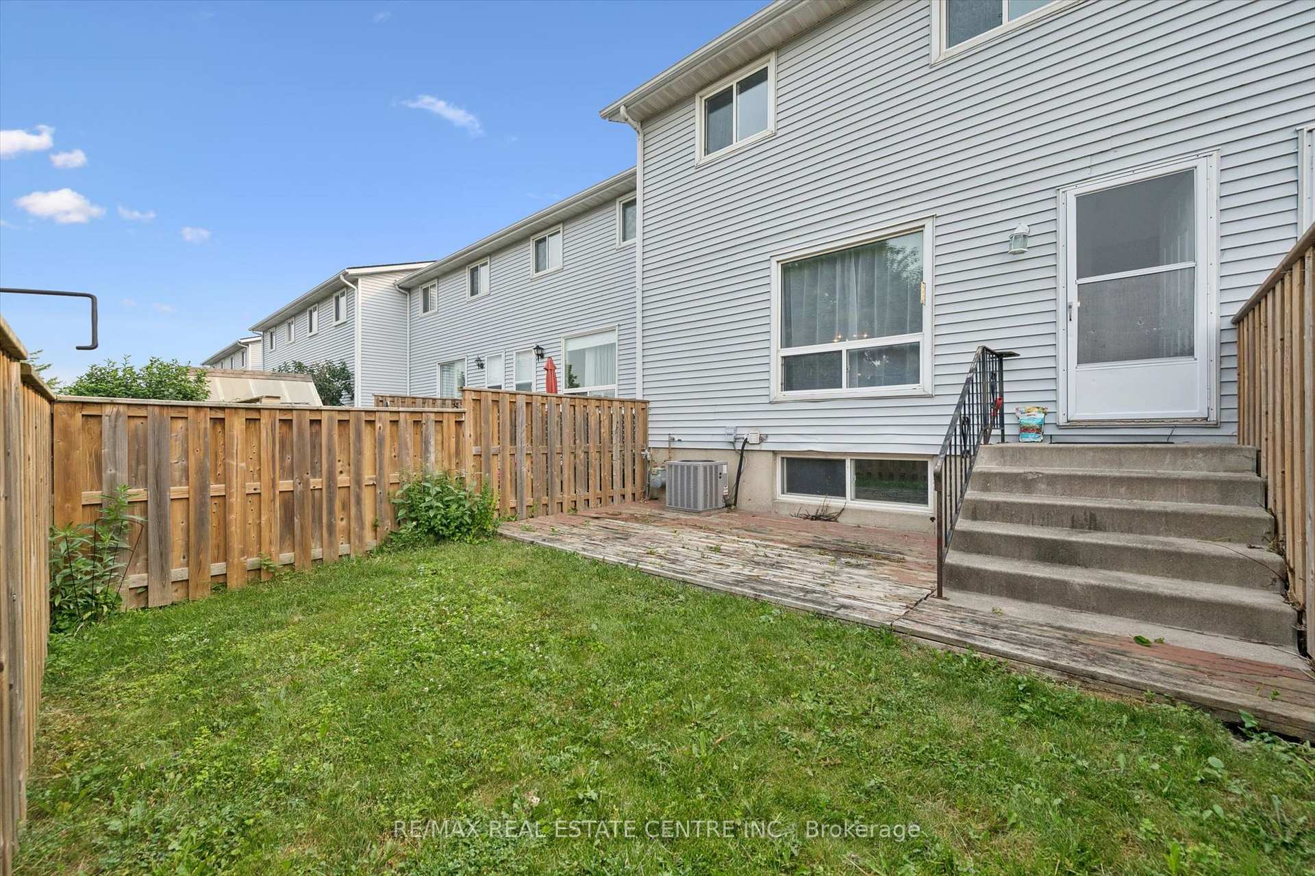 Photo 30 of Unit 15, 265 Williamsburg Road, Kitchener, Laurentian Hills/Country Hills W — HOMEH