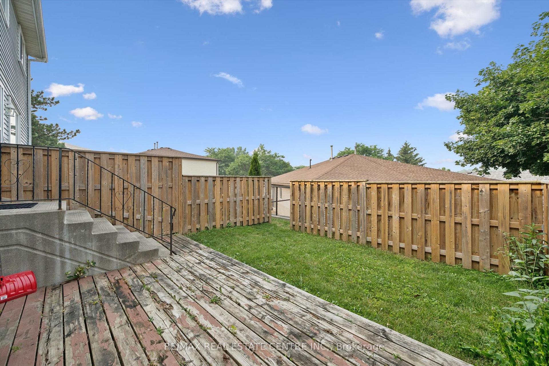 Photo 32 of Unit 15, 265 Williamsburg Road, Kitchener, Laurentian Hills/Country Hills W — HOMEH