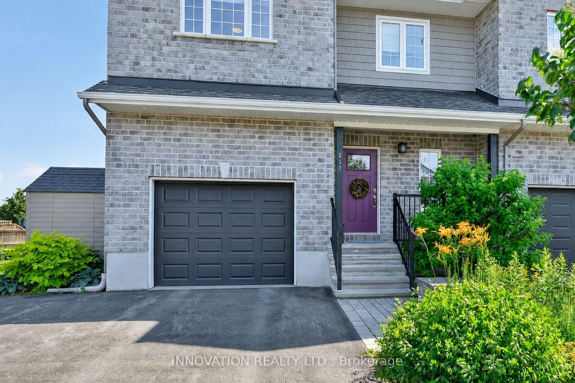 Photo 2 of 657 Meadowridge Circle, Ottawa, Carp — HOMEH
