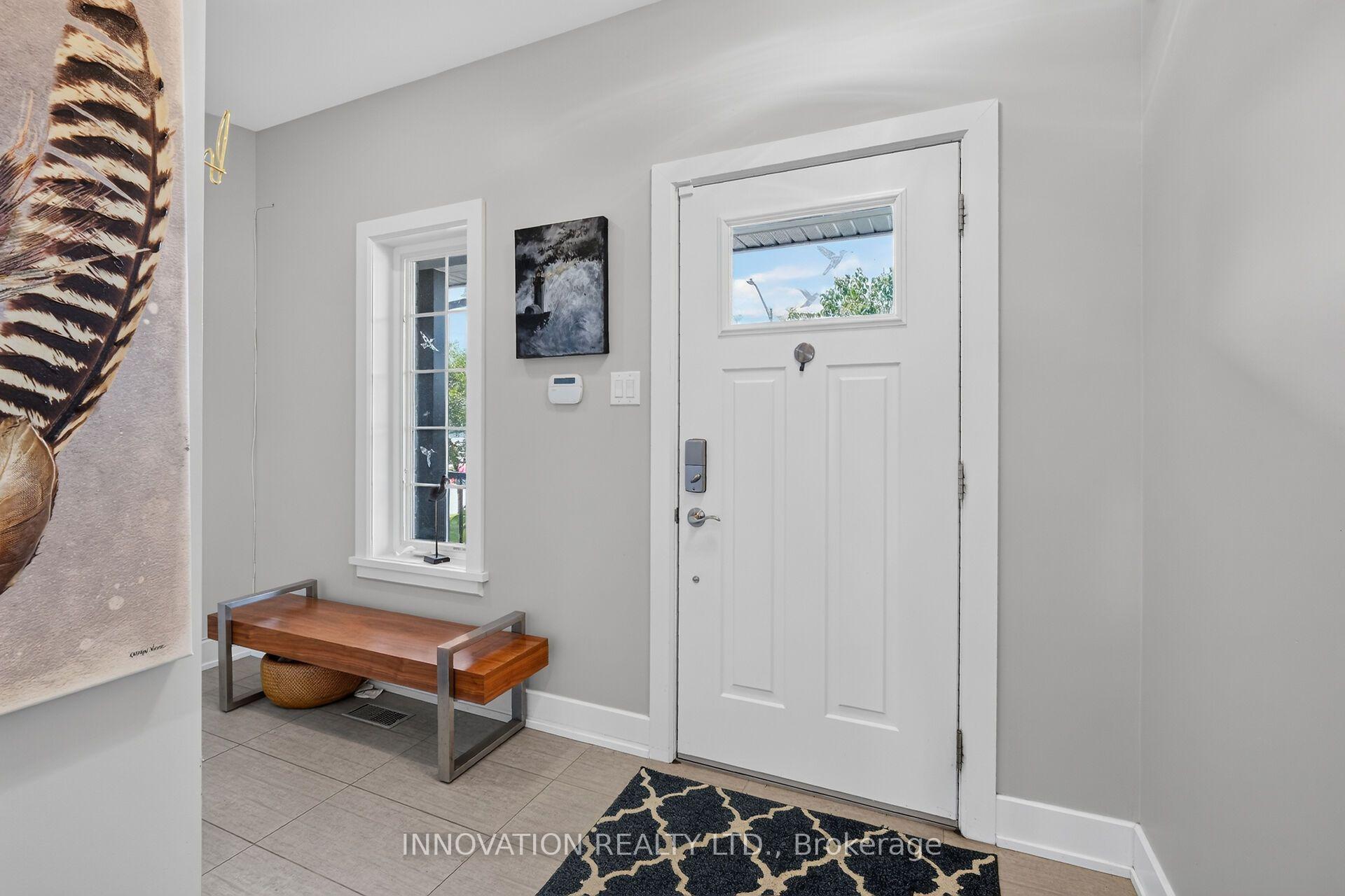 Photo 4 of 657 Meadowridge Circle, Ottawa, Carp — HOMEH