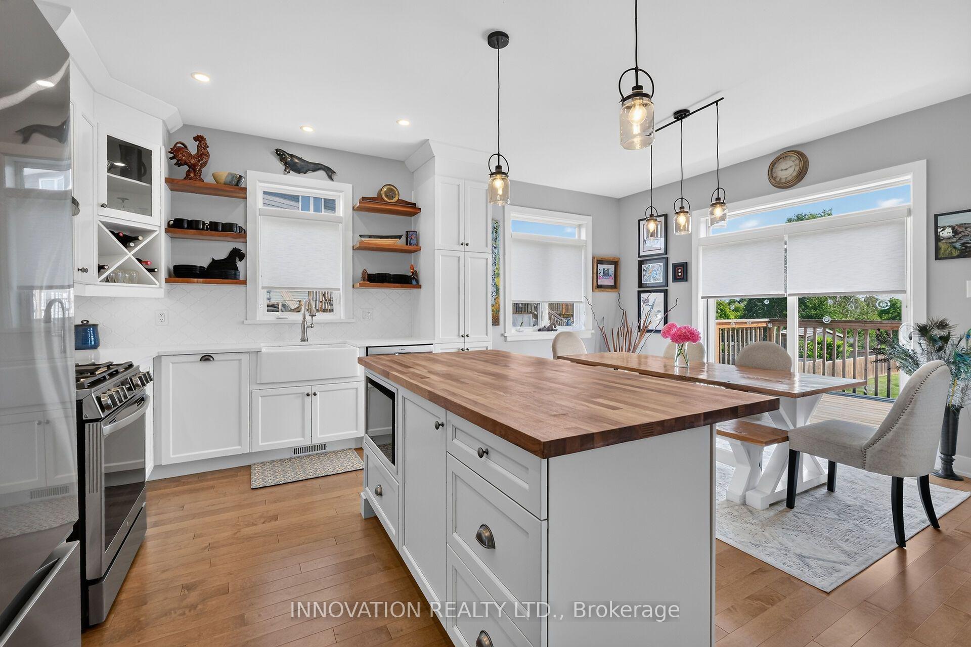 Photo 11 of 657 Meadowridge Circle, Ottawa, Carp — HOMEH