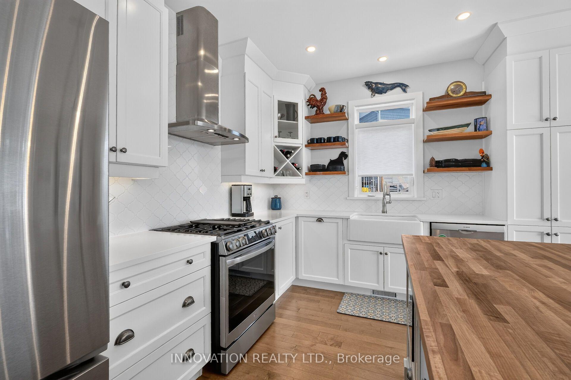 Photo 15 of 657 Meadowridge Circle, Ottawa, Carp — HOMEH