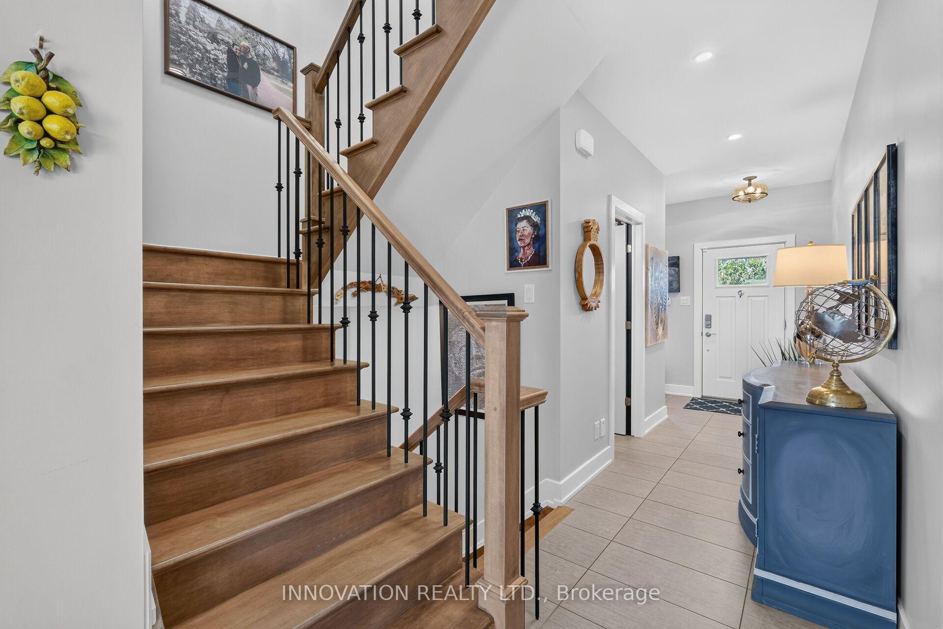 Photo 17 of 657 Meadowridge Circle, Ottawa, Carp — HOMEH