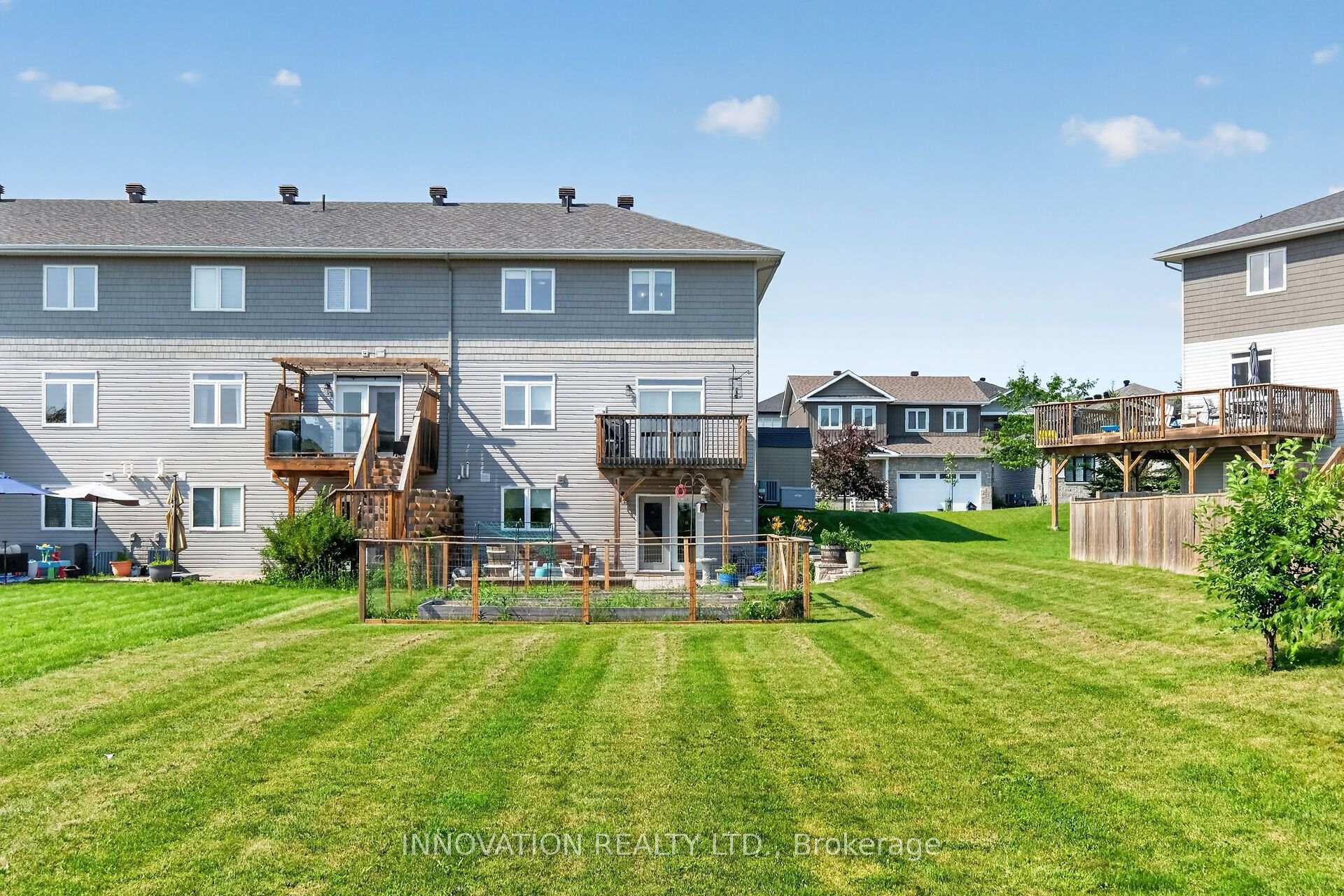 Photo 39 of 657 Meadowridge Circle, Ottawa, Carp — HOMEH