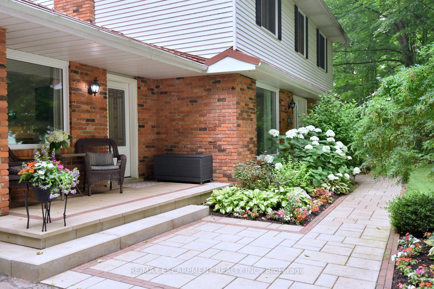 Photo 8 of 421 8th Concession Road E, Hamilton, Rural Flamborough — HOMEH