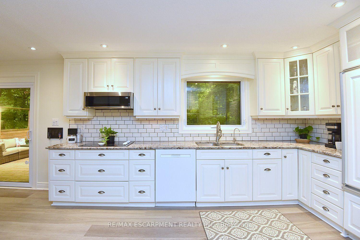 Photo 19 of 421 8th Concession Road E, Hamilton, Rural Flamborough — HOMEH