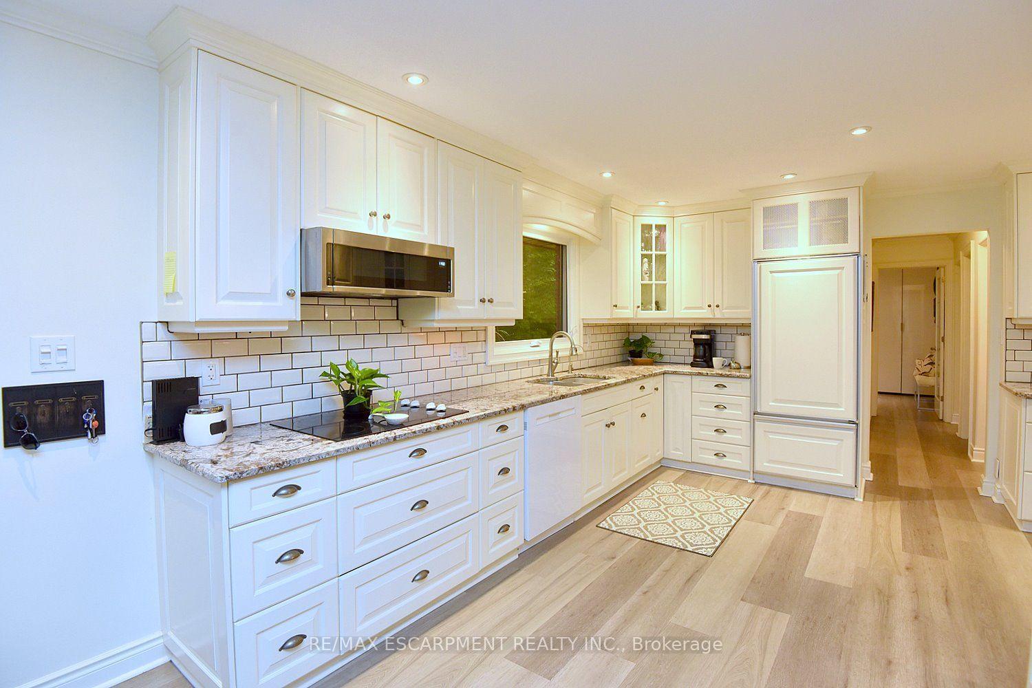 Photo 23 of 421 8th Concession Road E, Hamilton, Rural Flamborough — HOMEH
