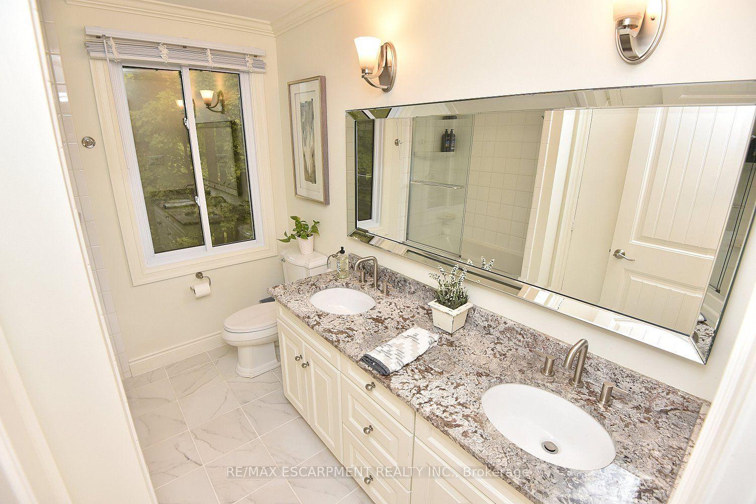 Photo 39 of 421 8th Concession Road E, Hamilton, Rural Flamborough — HOMEH
