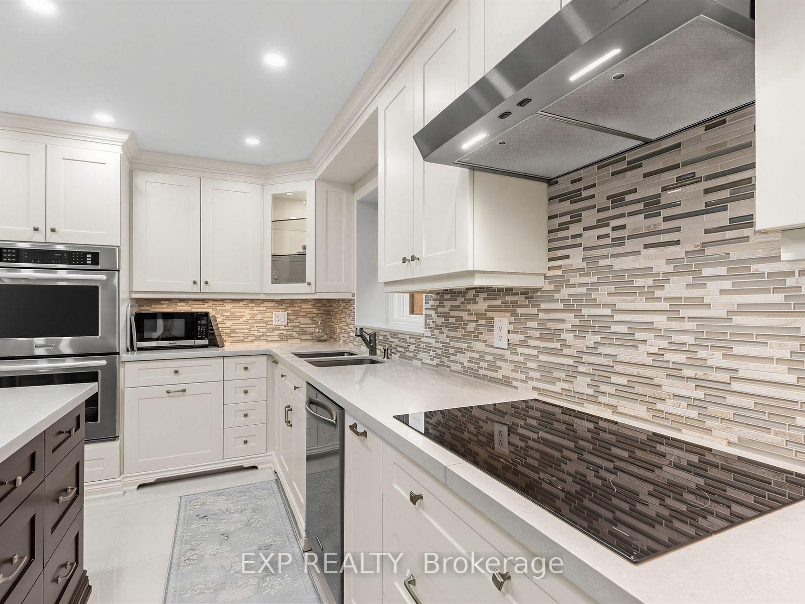 Photo 11 of 129 Franklin Avenue, Vaughan, Crestwood-Springfarm-Yorkhill — HOMEH