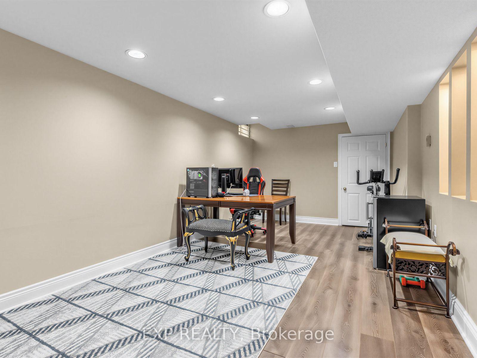 Photo 26 of 129 Franklin Avenue, Vaughan, Crestwood-Springfarm-Yorkhill — HOMEH