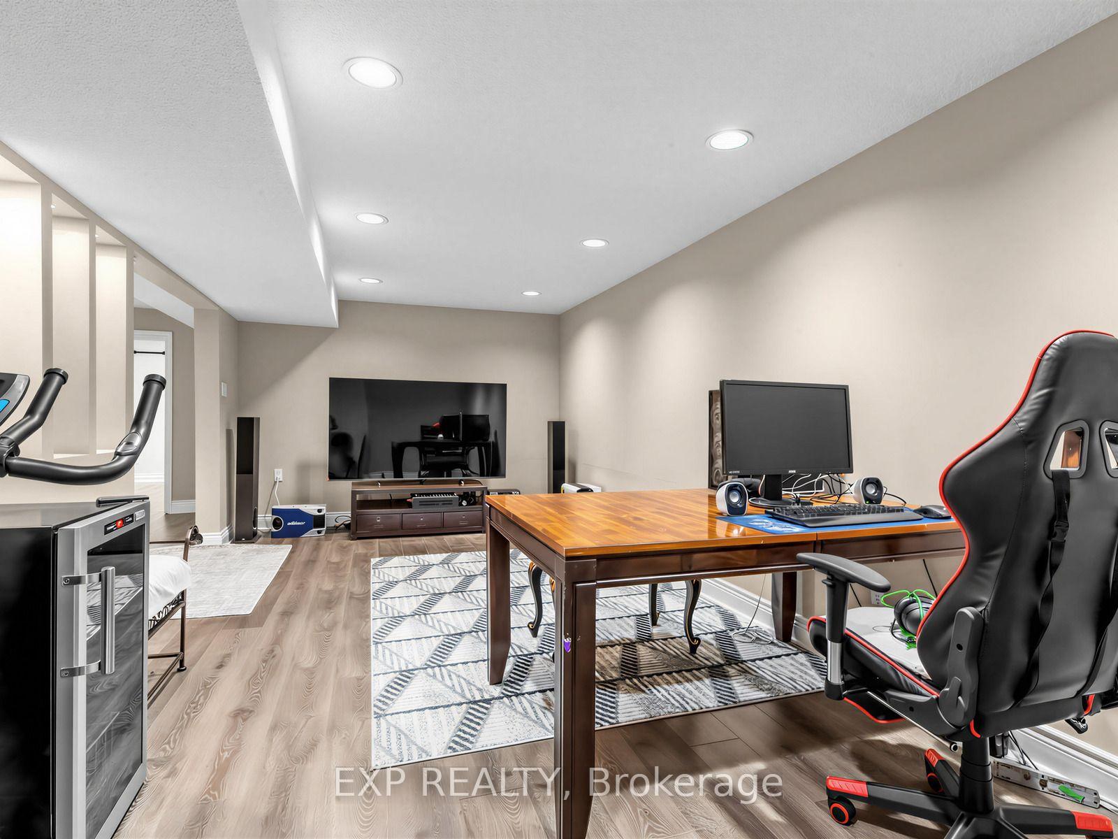 Photo 27 of 129 Franklin Avenue, Vaughan, Crestwood-Springfarm-Yorkhill — HOMEH