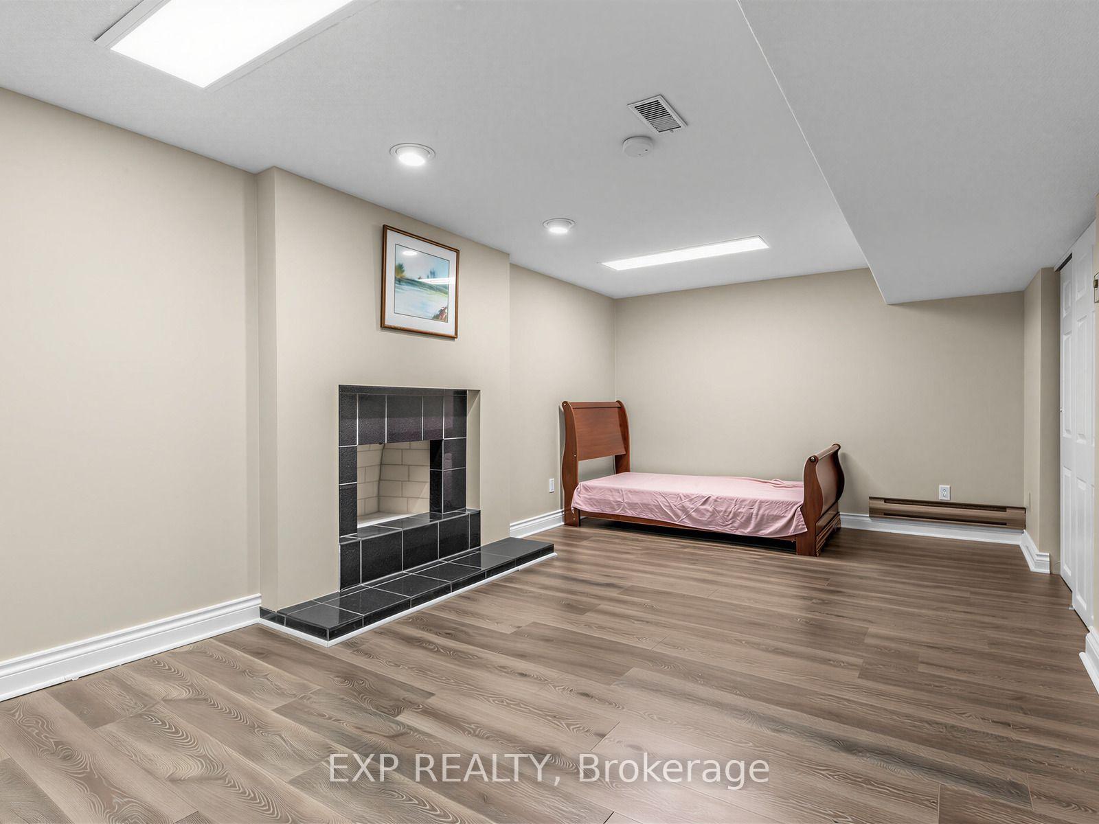 Photo 28 of 129 Franklin Avenue, Vaughan, Crestwood-Springfarm-Yorkhill — HOMEH