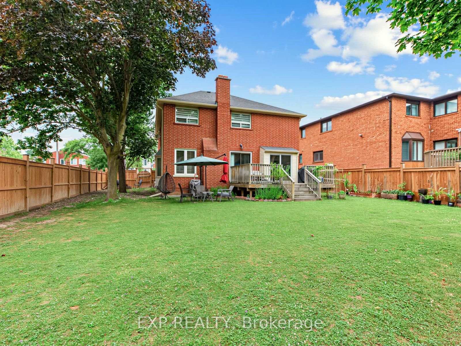 Photo 33 of 129 Franklin Avenue, Vaughan, Crestwood-Springfarm-Yorkhill — HOMEH