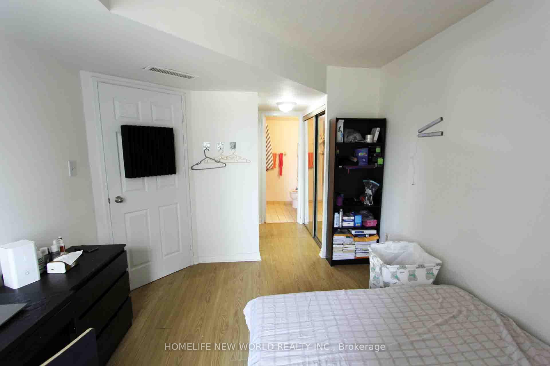 Photo 10 of Unit 2012, 1001 Bay Street, Toronto, Bay Street Corridor — HOMEH