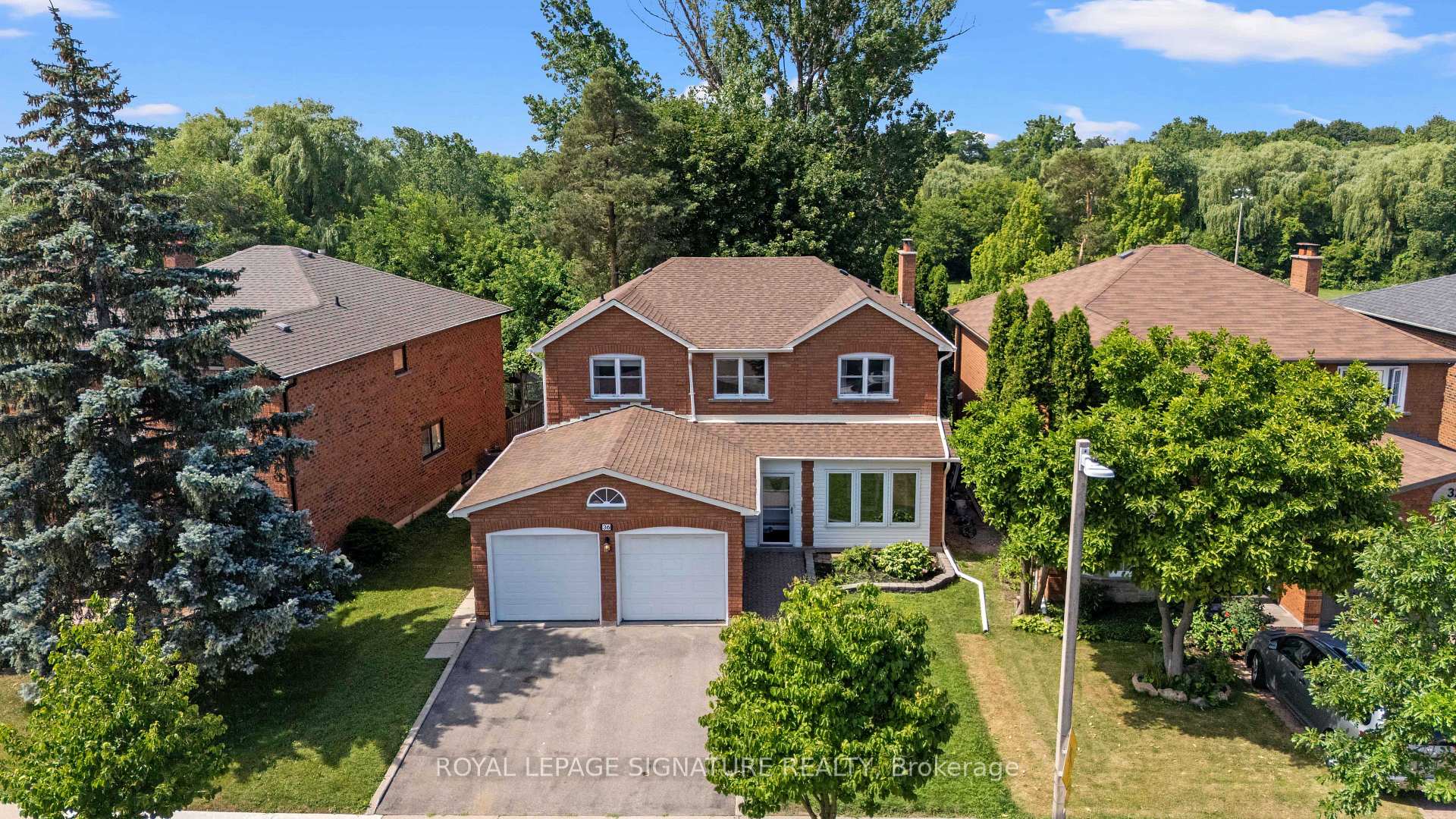 Photo 2 of 36 Jason Street, Vaughan, Brownridge — HOMEH