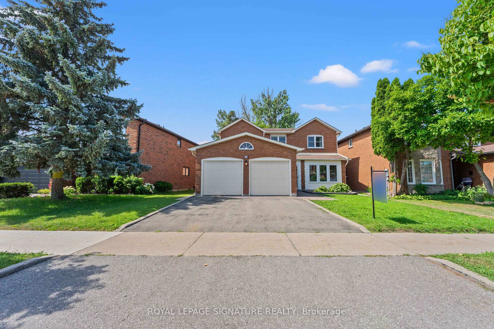 Photo 3 of 36 Jason Street, Vaughan, Brownridge — HOMEH