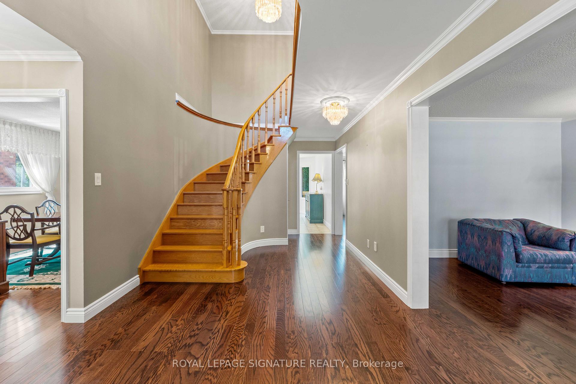 Photo 4 of 36 Jason Street, Vaughan, Brownridge — HOMEH