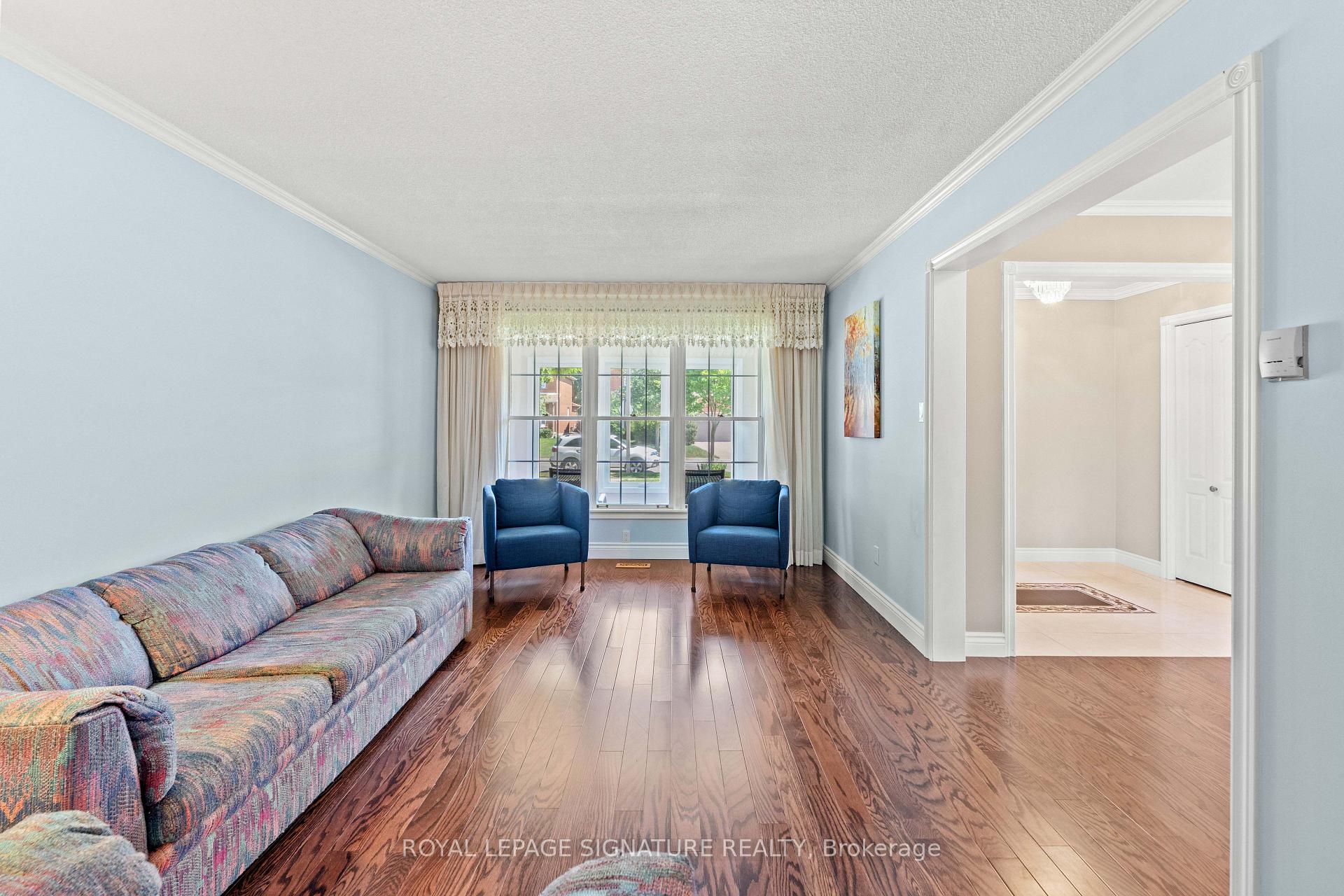 Photo 6 of 36 Jason Street, Vaughan, Brownridge — HOMEH