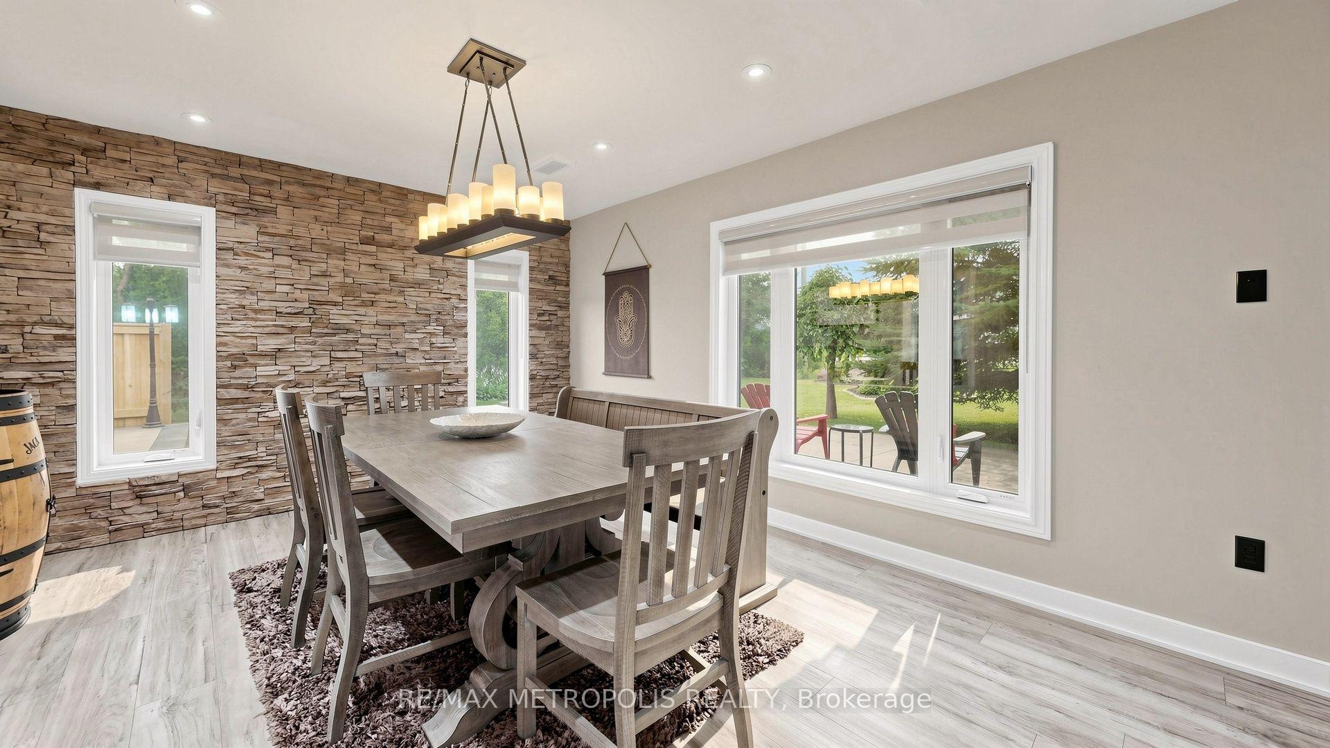 Photo 9 of 2739 Ireton Street E, Innisfil, Rural Innisfil — HOMEH